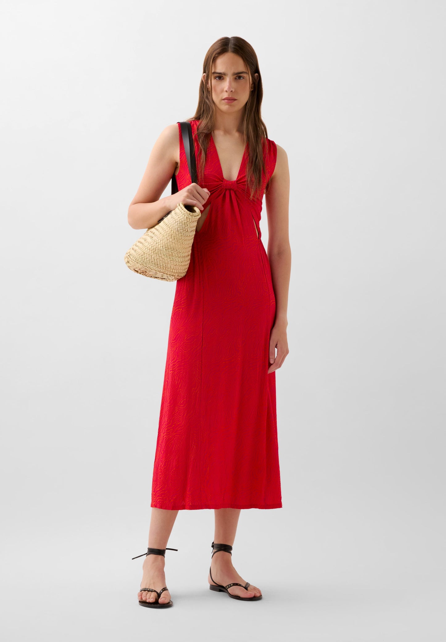 VESTIDO ABERTURAS DETALLE NUDO