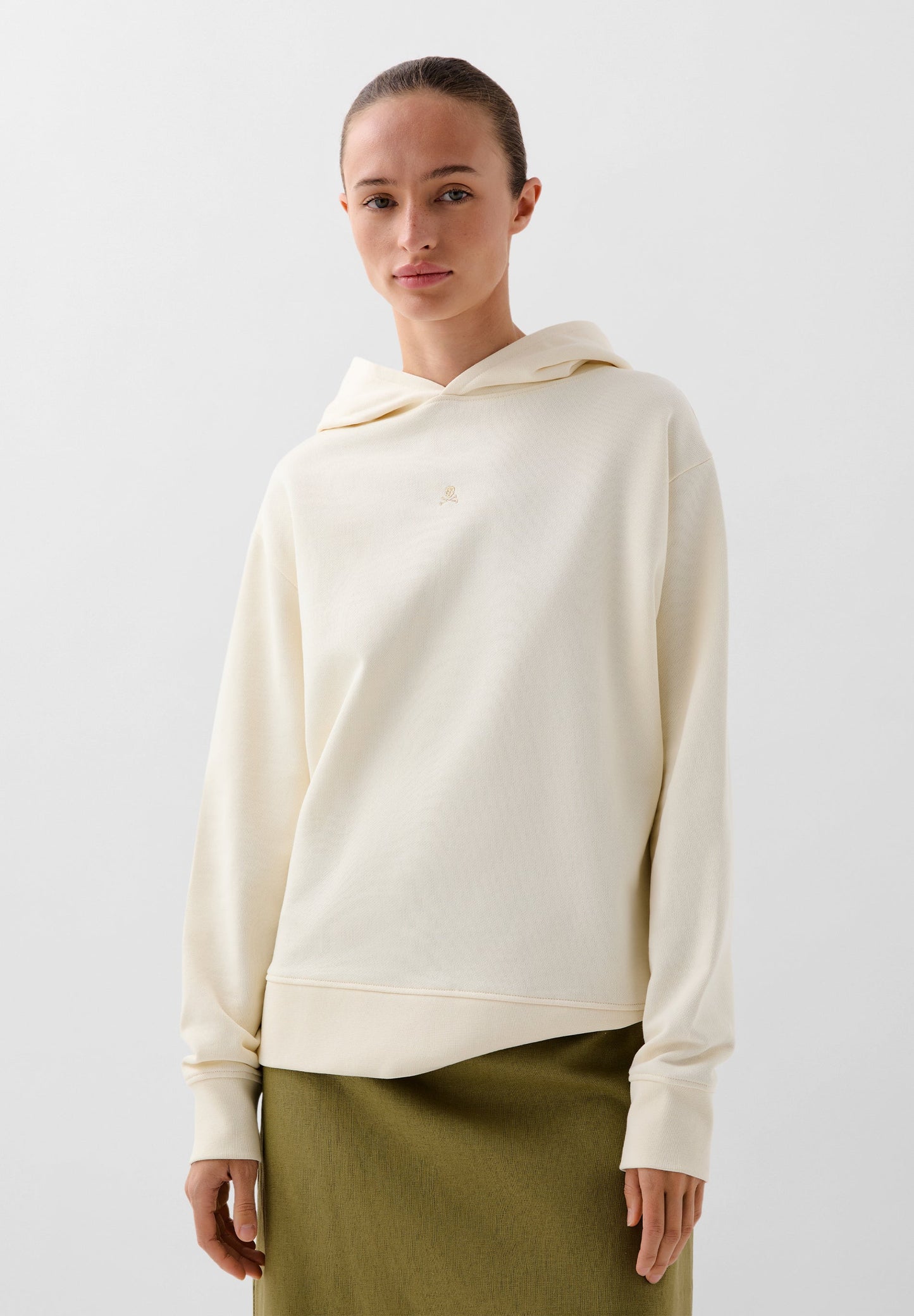 POLERÓN CAPUCHA CALAVERA BORDADA