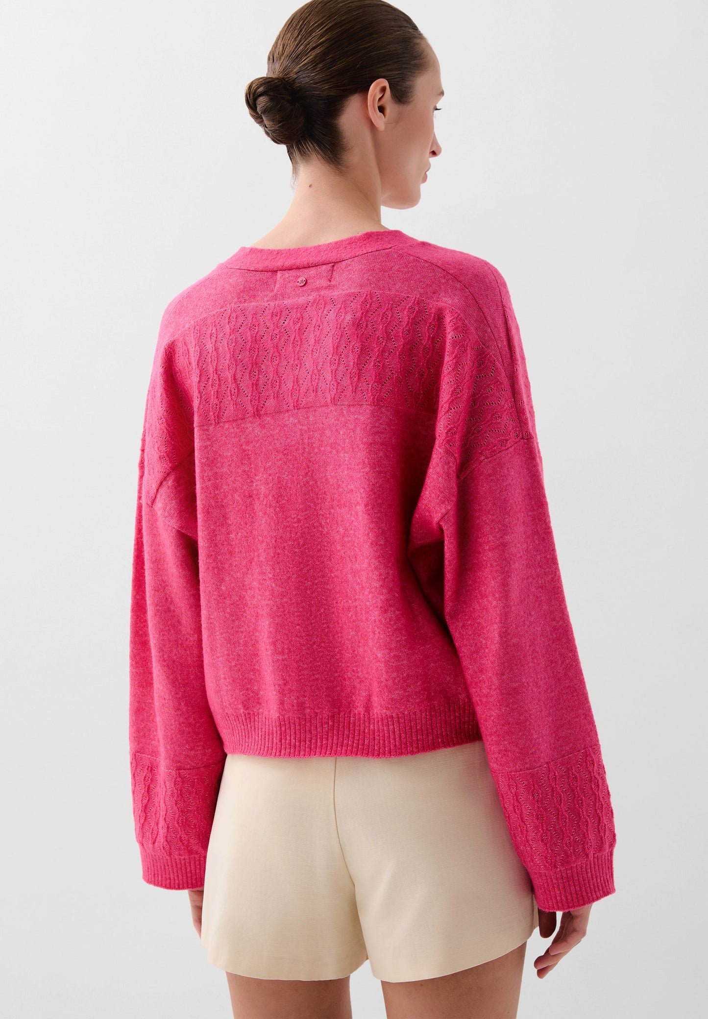 CÁRDIGAN ESCOTE PICO