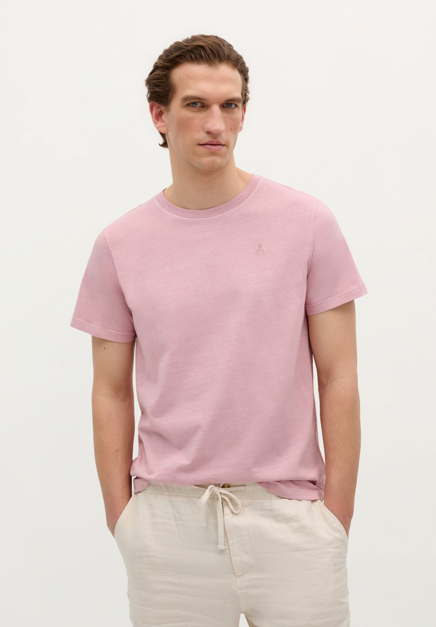 POLERA CALAVERA BORDADA TONO