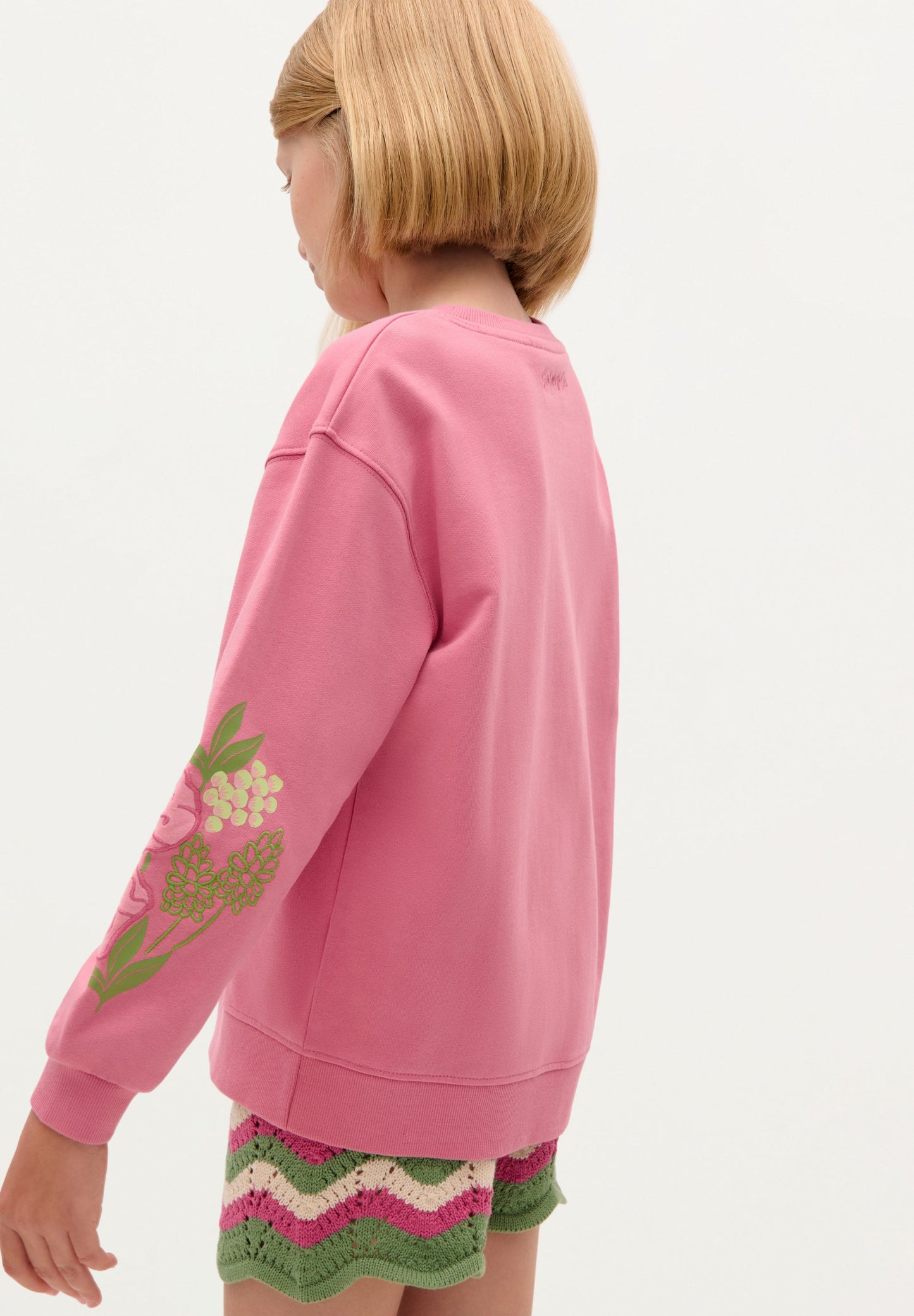 SUDADERA BORDADOS FLORES