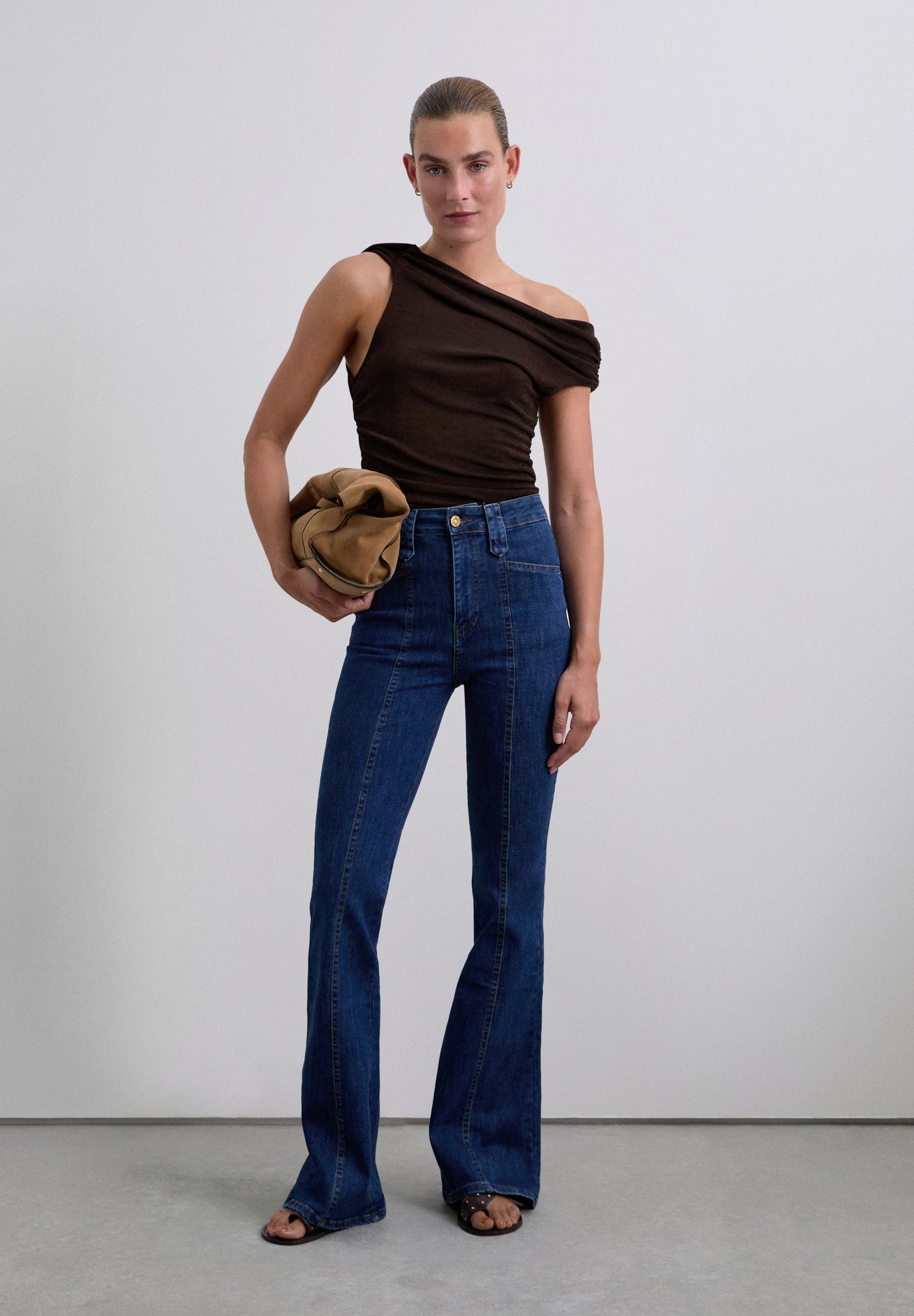 PANTALÓN DENIM BOOTCUT