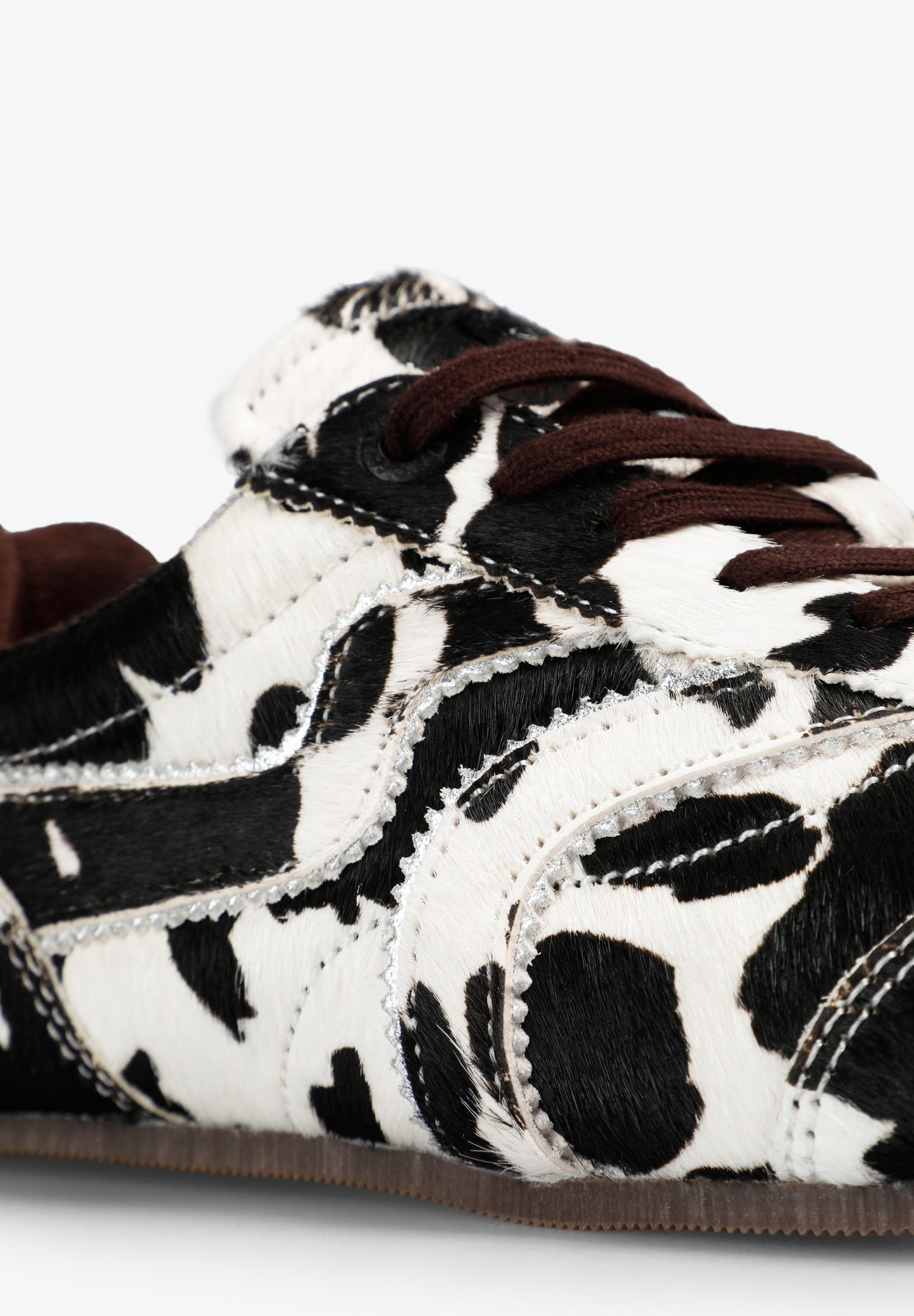 SNEAKERS PELO