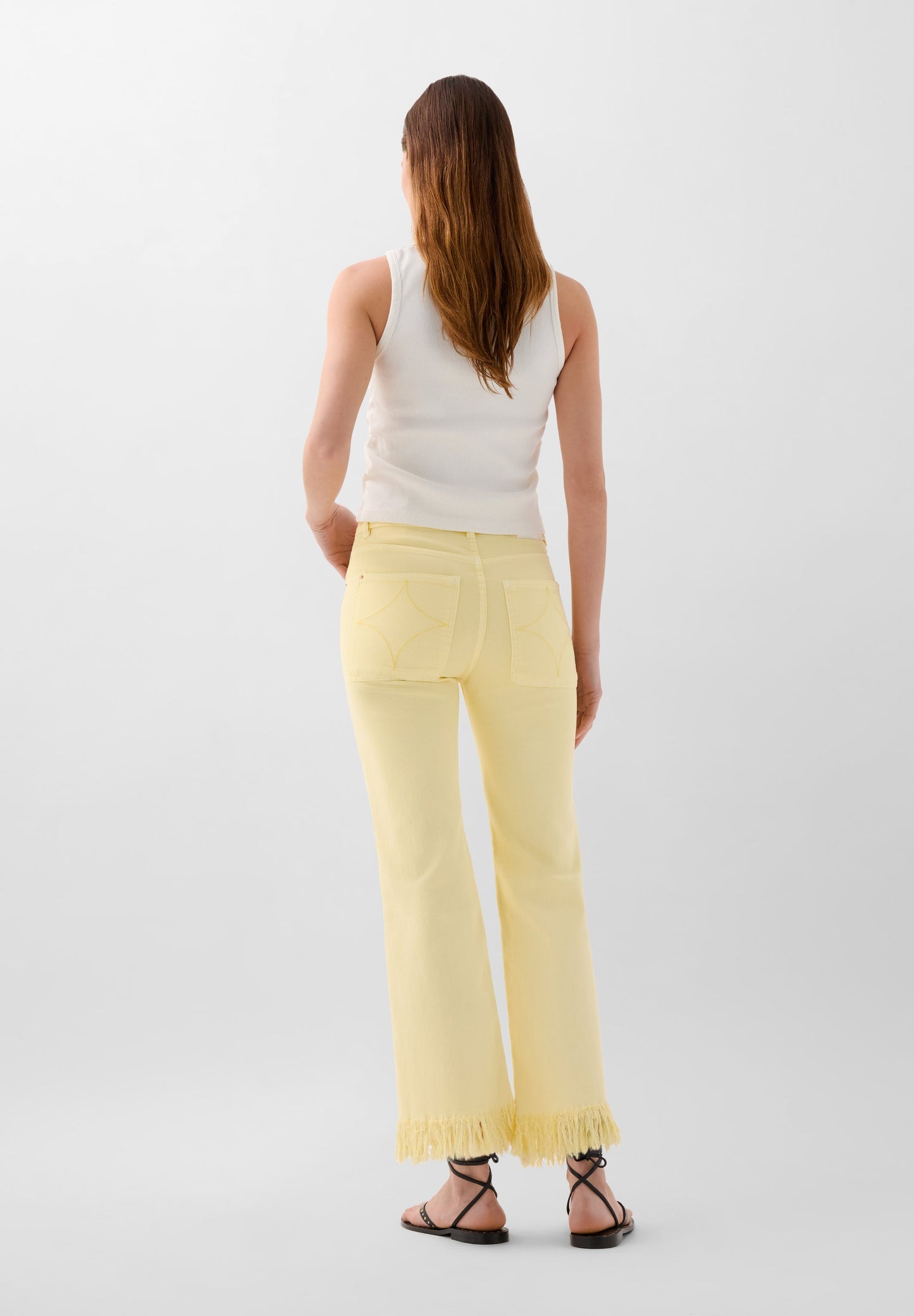 PANTALÓN VAQUERO FLECOS BORDADO