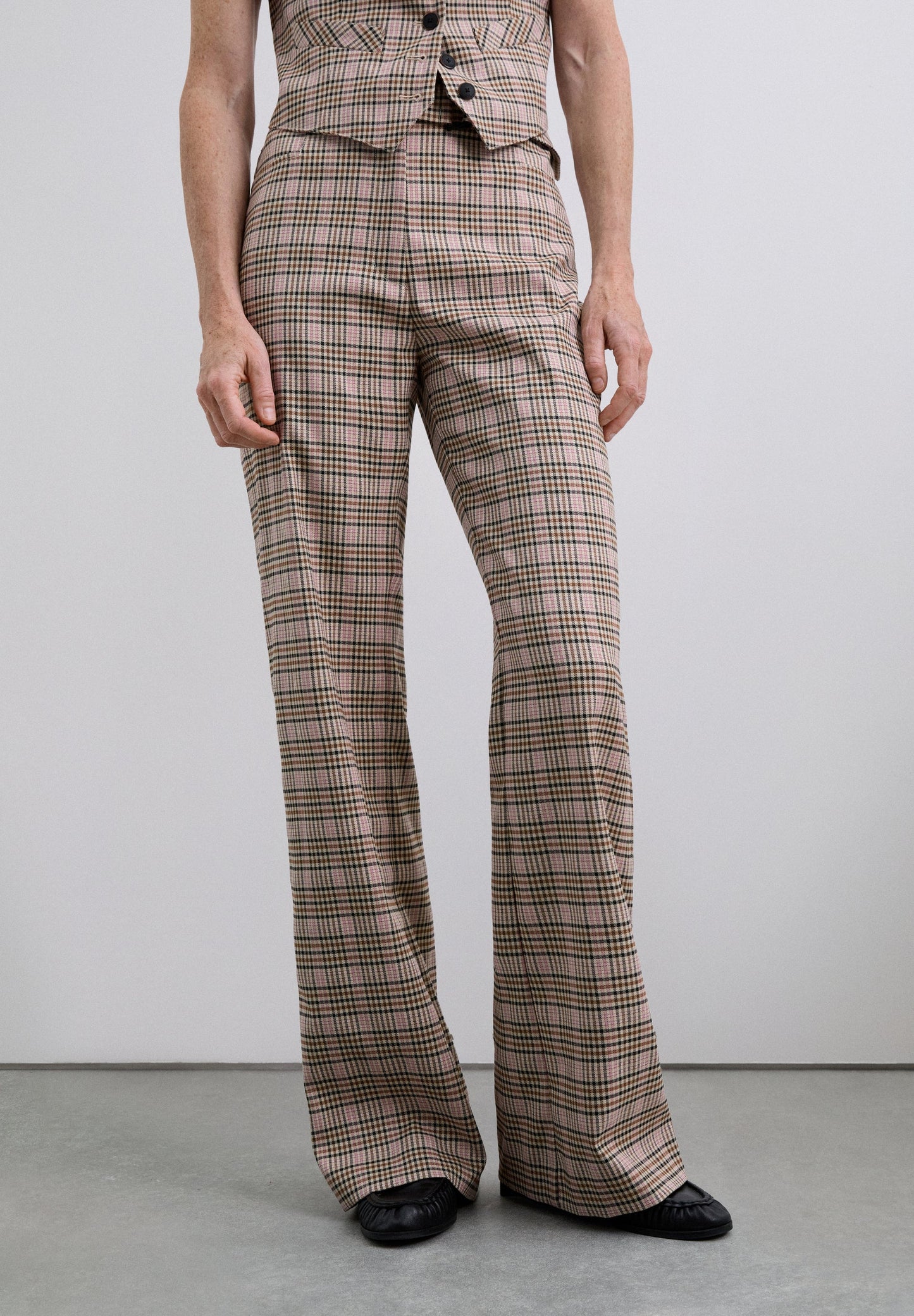 PANTALÓN CAMPANA CUADROS
