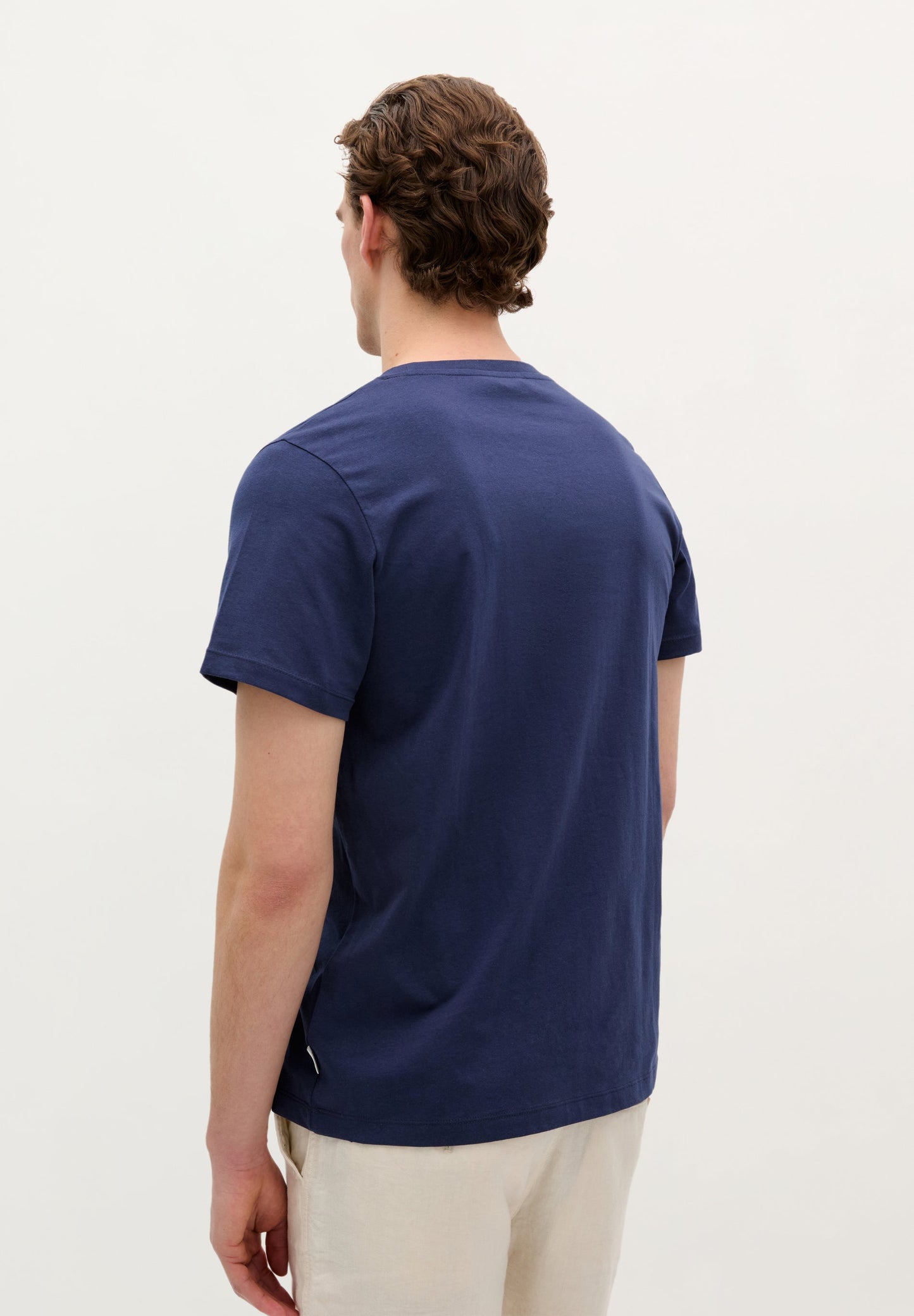 POLERA BÁSICA CALAVERA