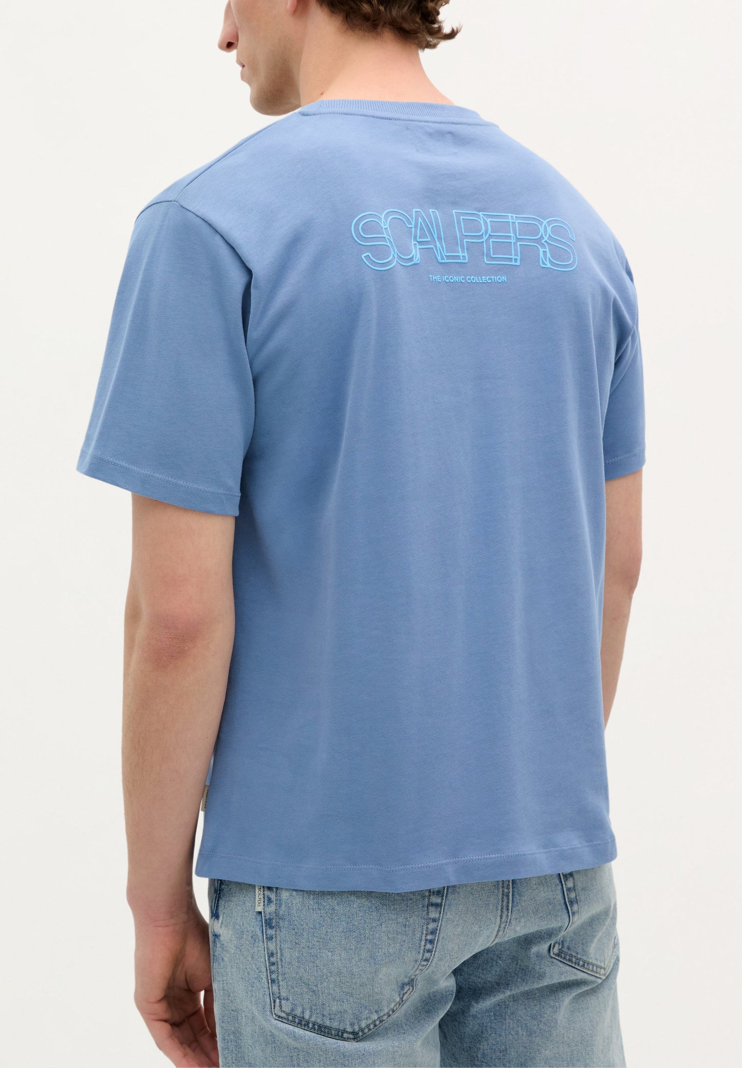 CAMISETA LOGO RELIEVE