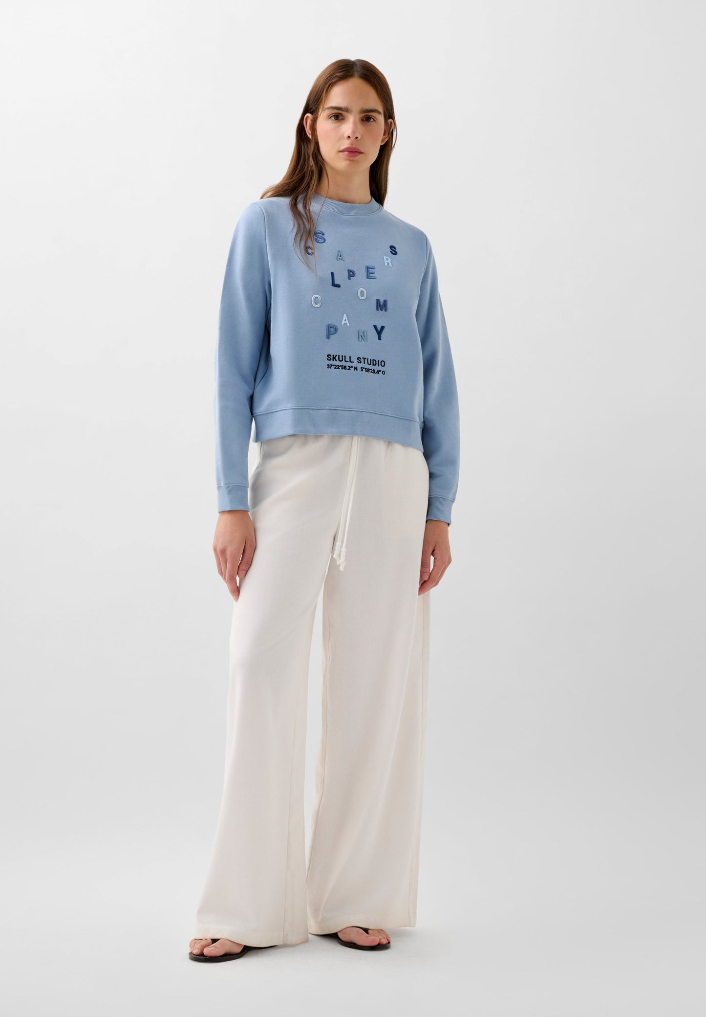 POLERÓN LETRAS BORDADAS