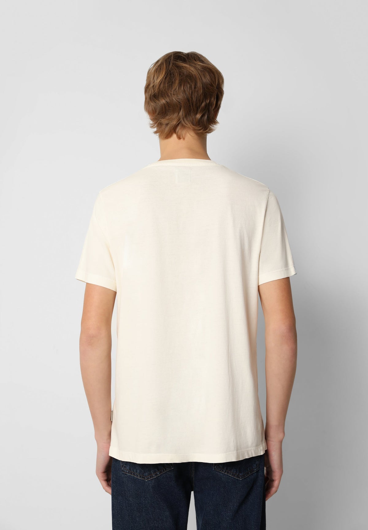 POLERA BÁSICA CALAVERA