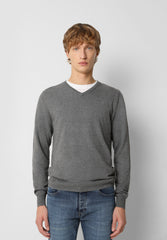 SWEATER CUELLO EN V