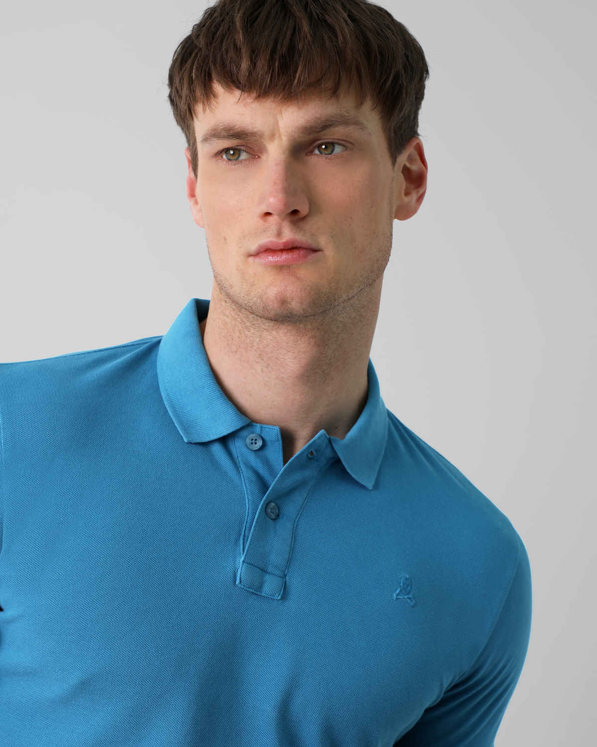 POLO BÁSICO CALAVERA