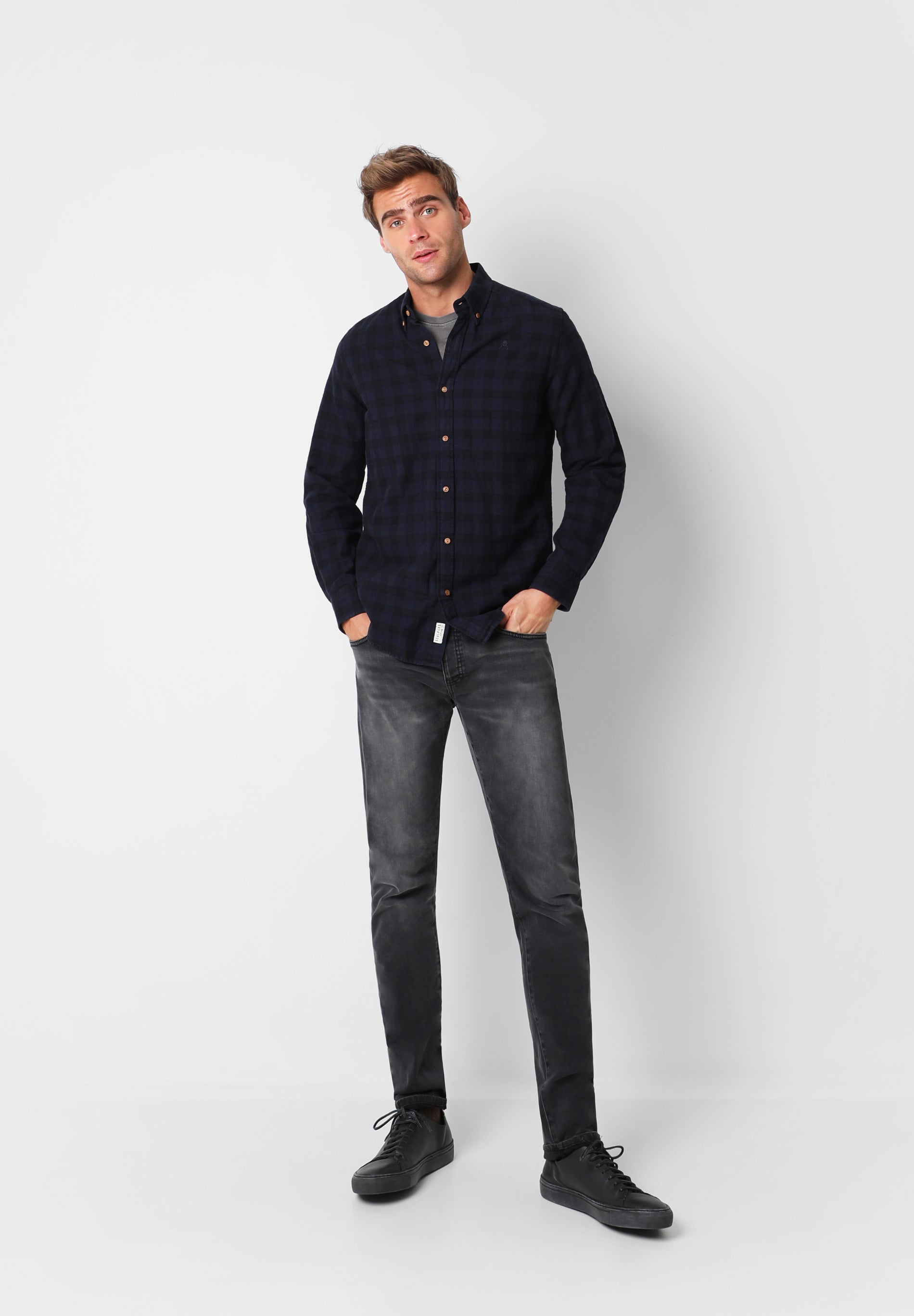 CAMISA CUADROS BOTONES