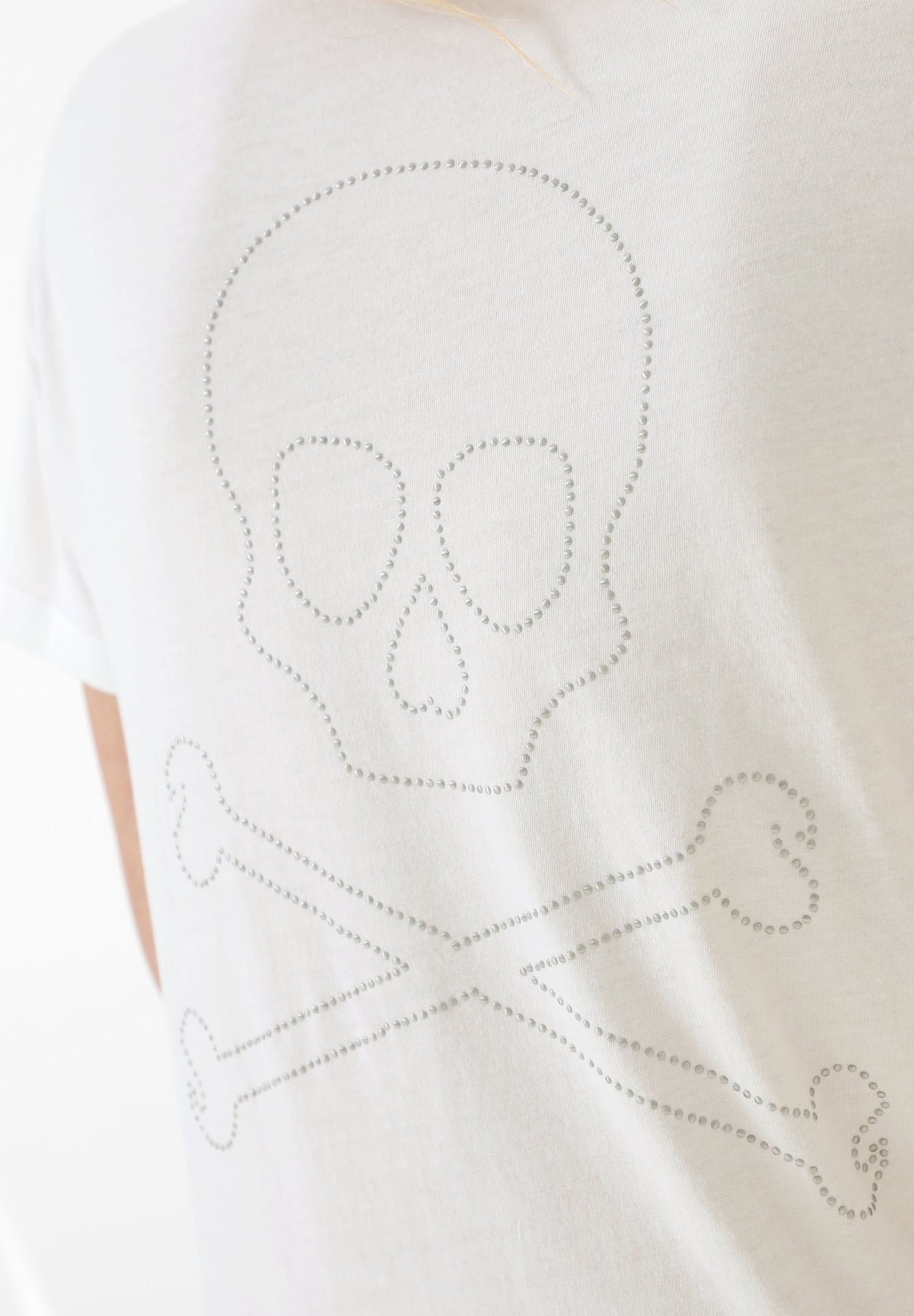 POLERA CALAVERA TRASERA