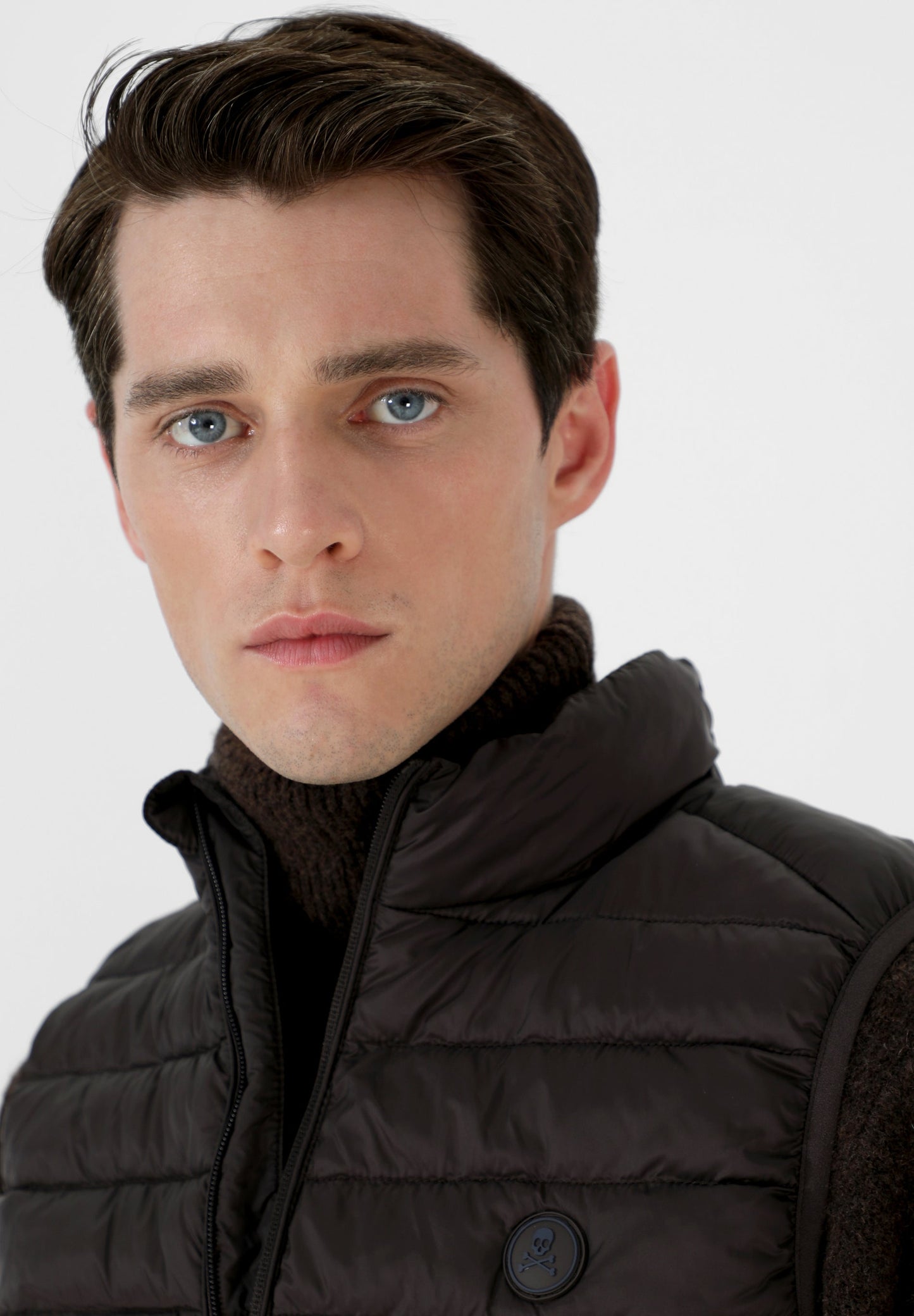 PARKA SIN MANGAS ACOLCHADA CALAVERA