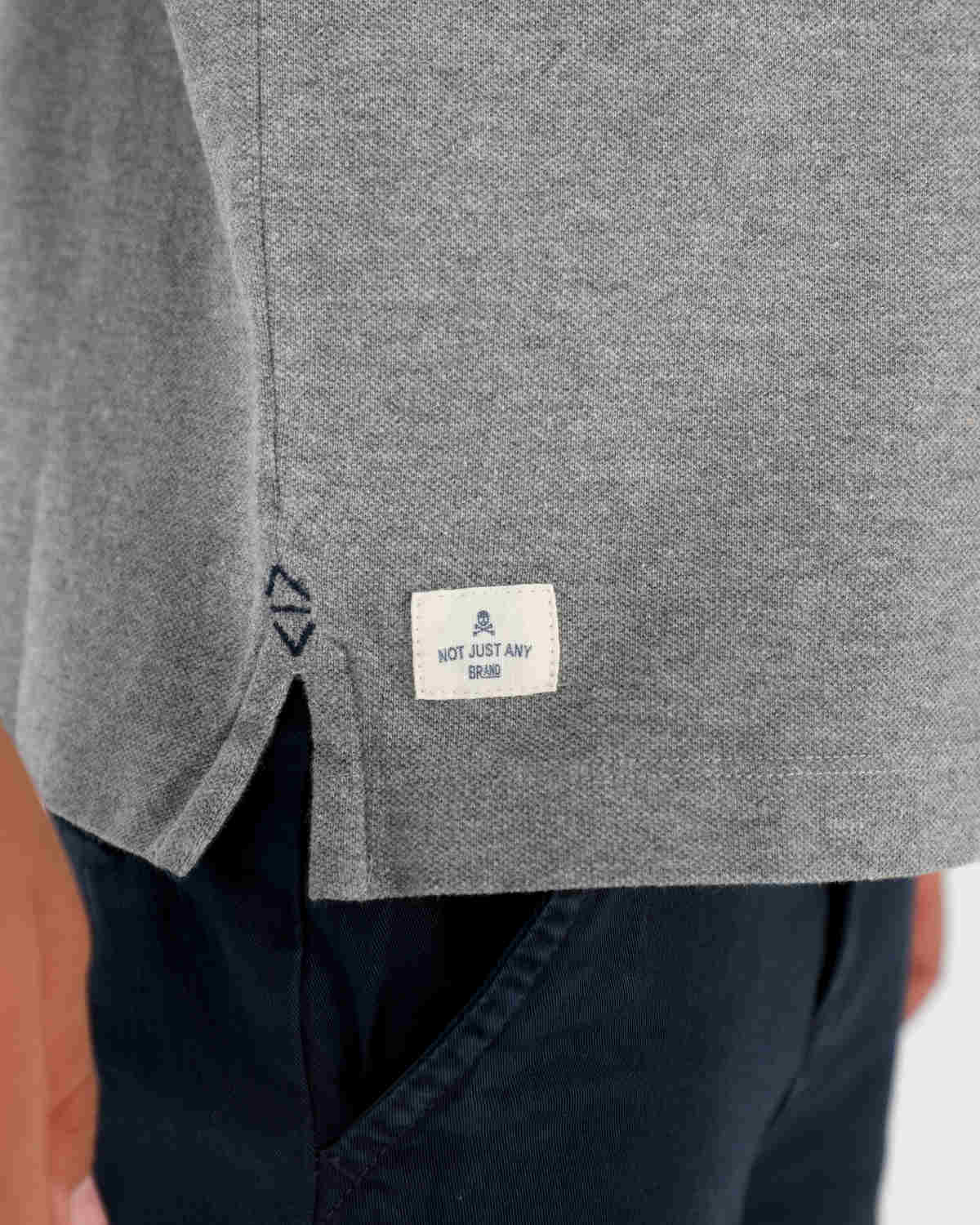 POLO BÁSICO CALAVERA