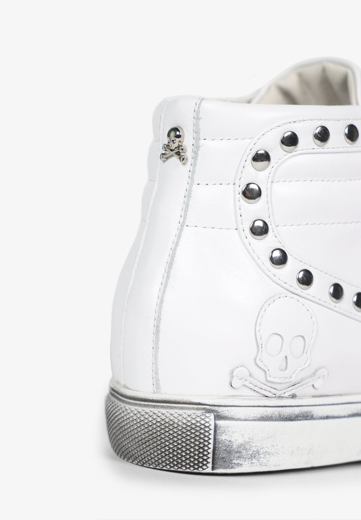 SNEAKERS BOTAS TACHAS