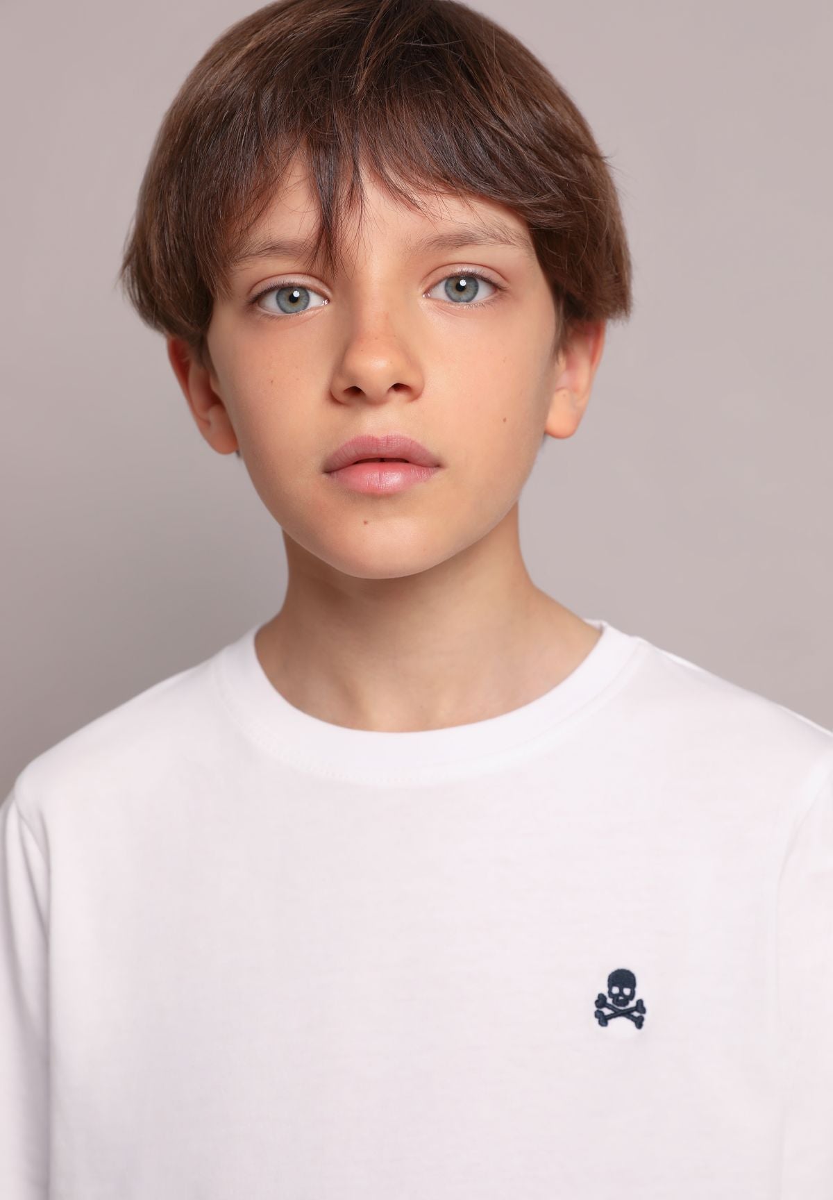 POLERA BÁSICA CALAVERA