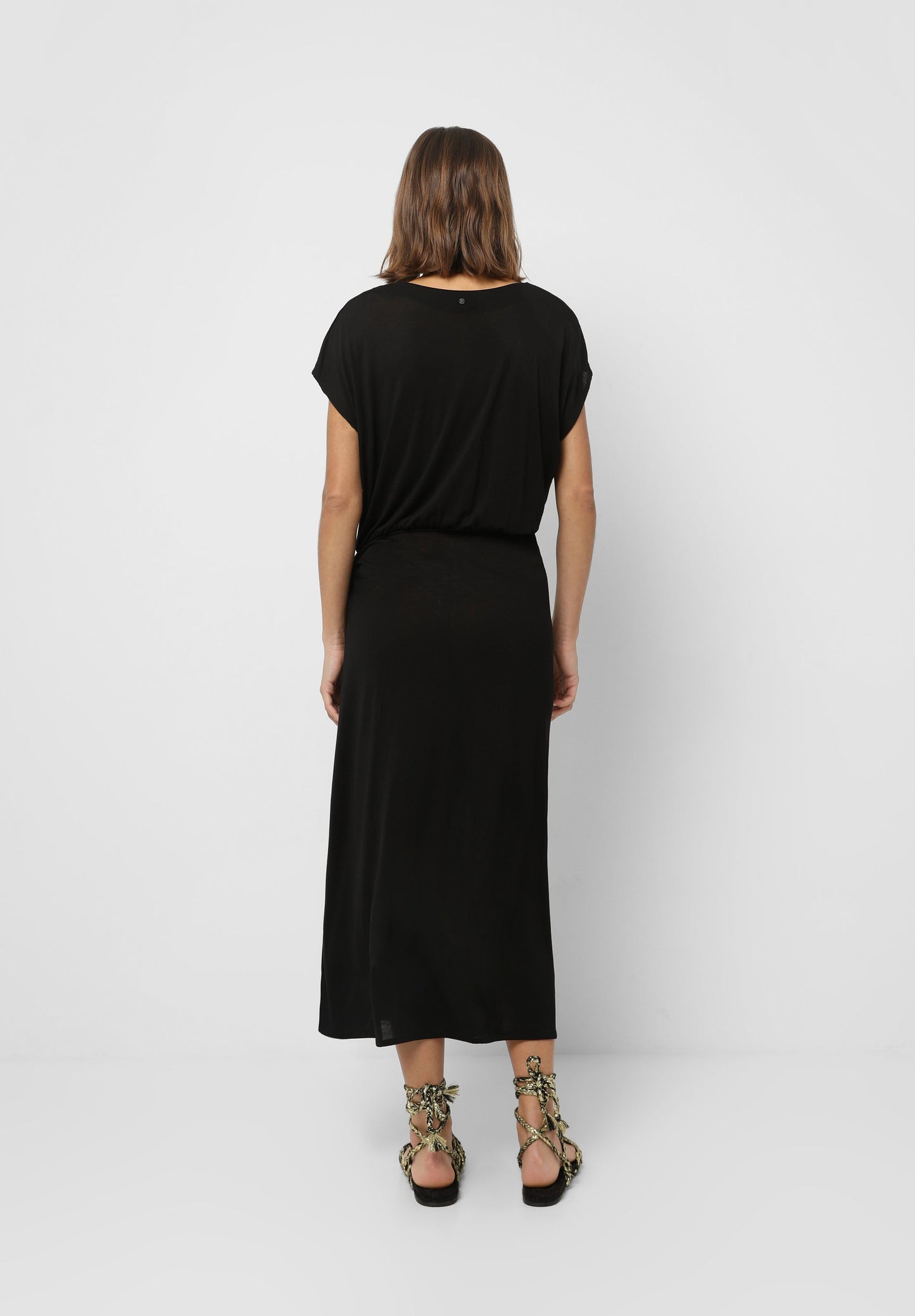 VESTIDO MIDI NUDO LATERAL