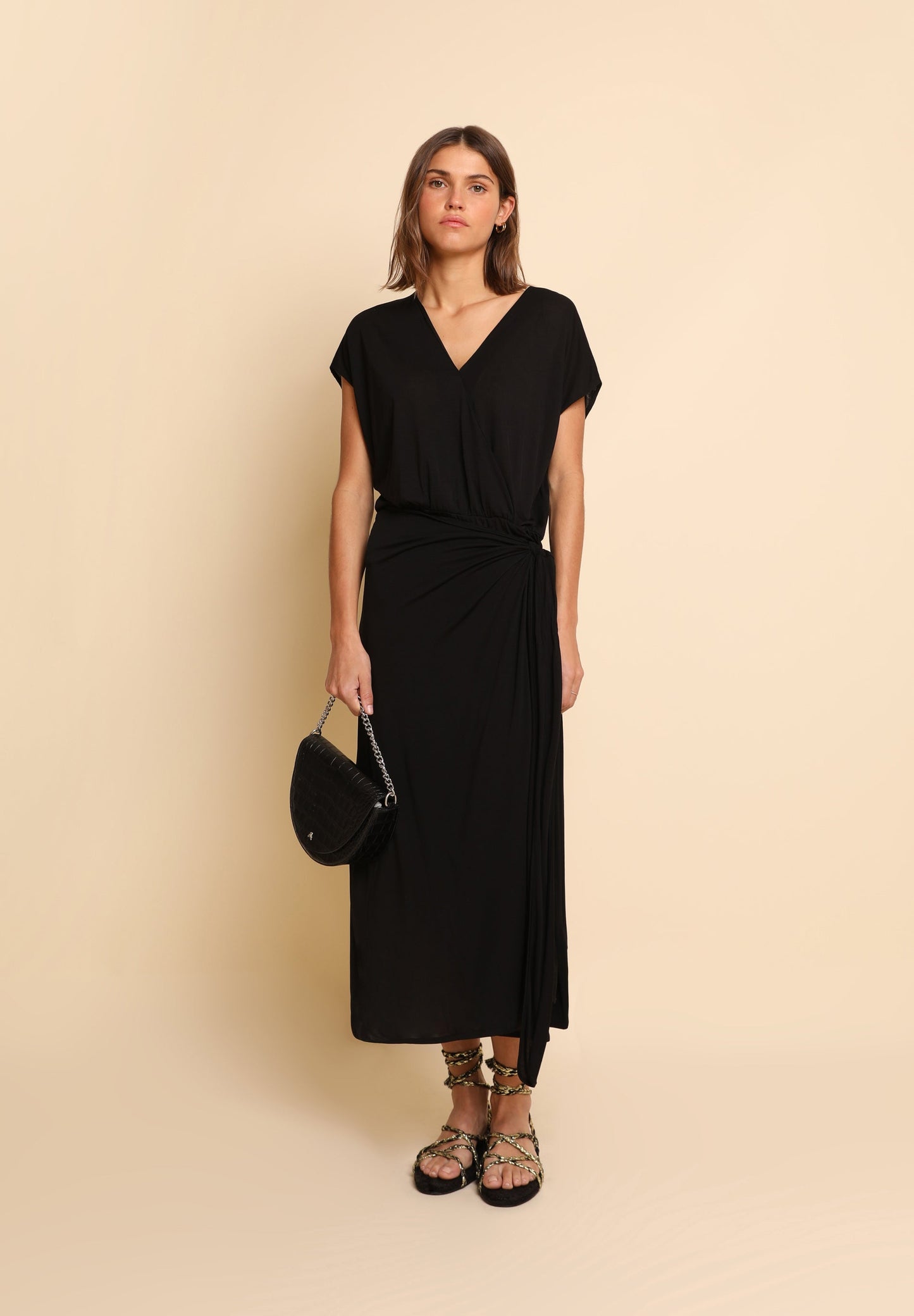 VESTIDO MIDI NUDO LATERAL