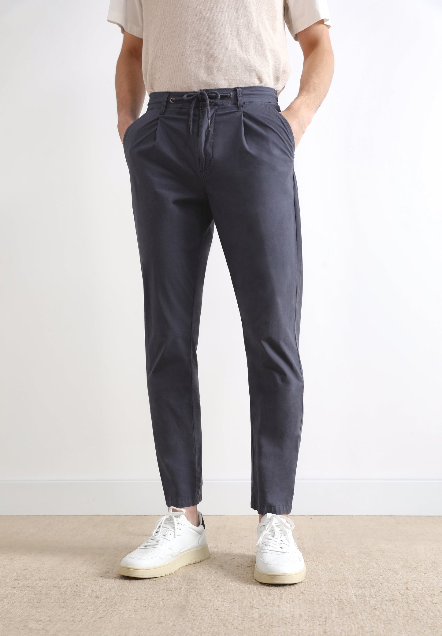 PANTALÓN PINZAS CORDÓN