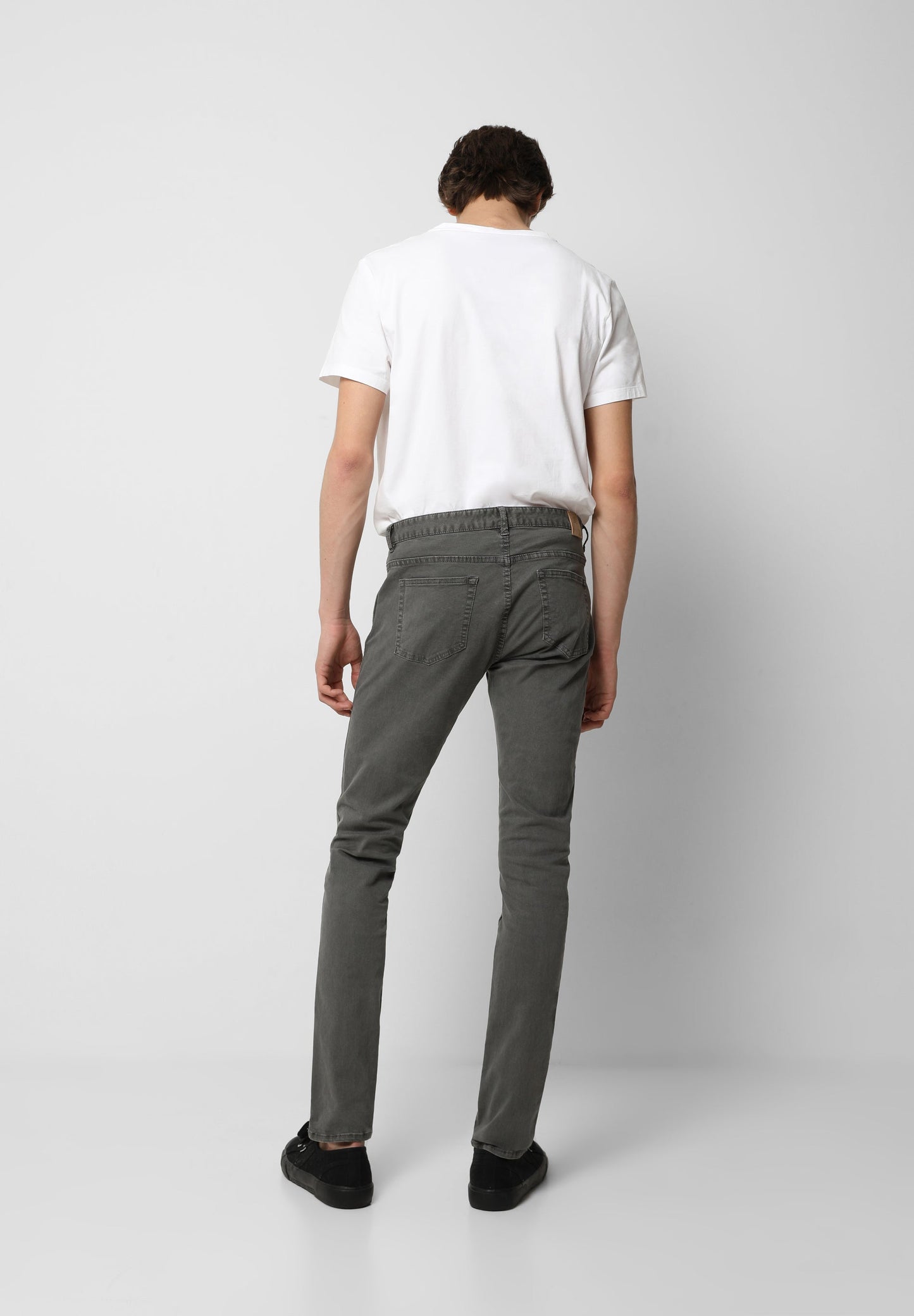 PANTALÓN CINCO BOLSILLOS