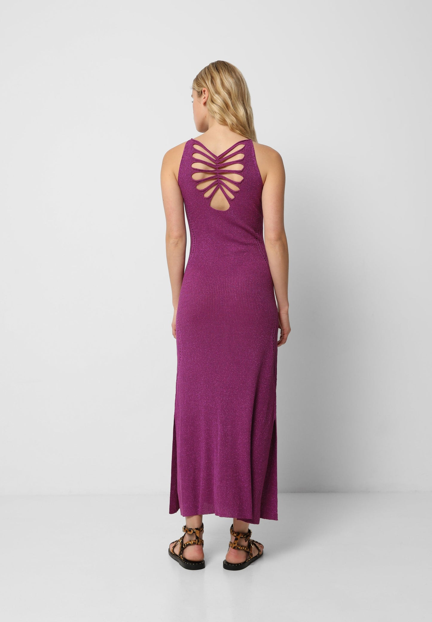 VESTIDO LUREX DETALLE ESPALDA