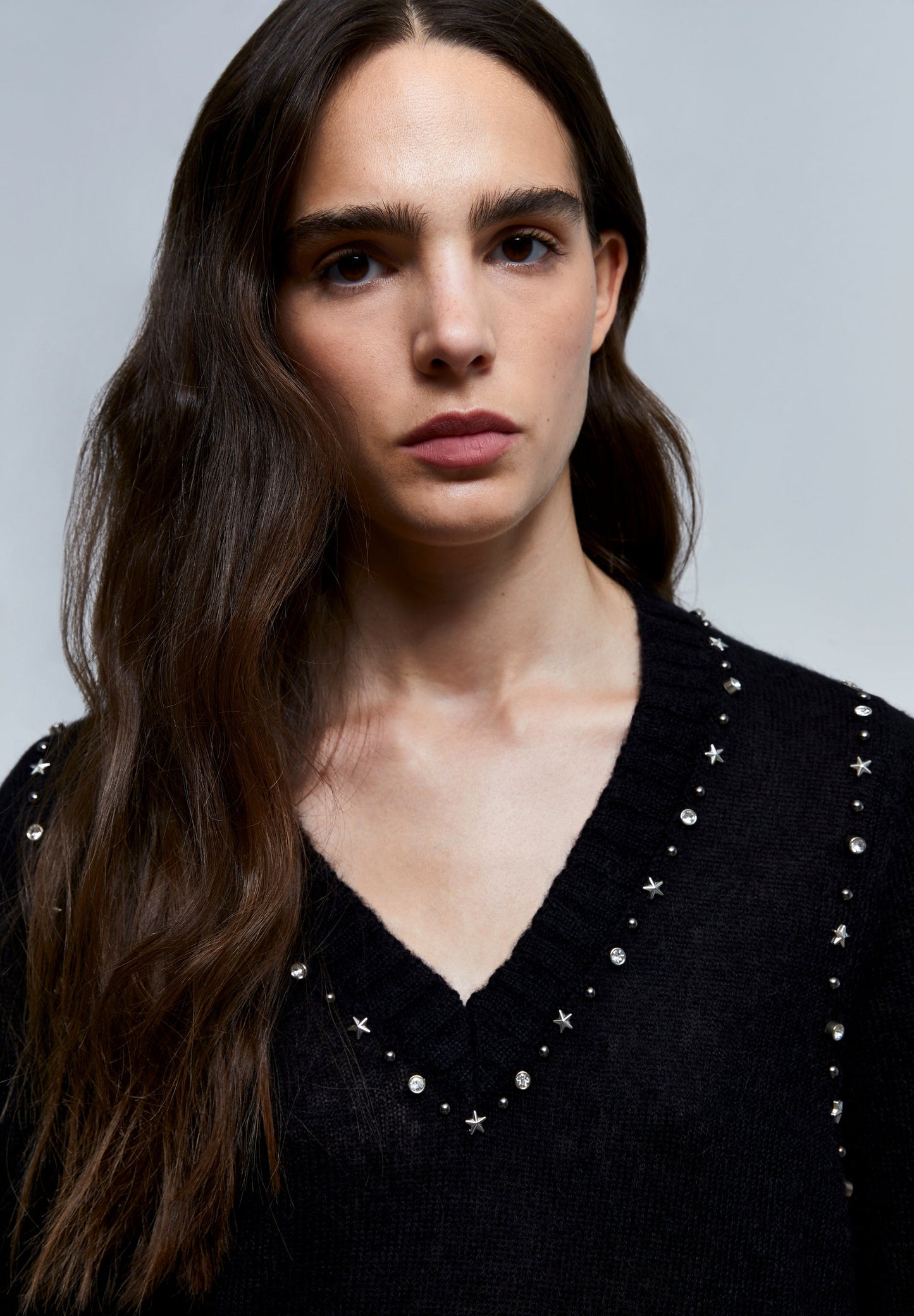 SWEATER PUNTO TACHUELAS