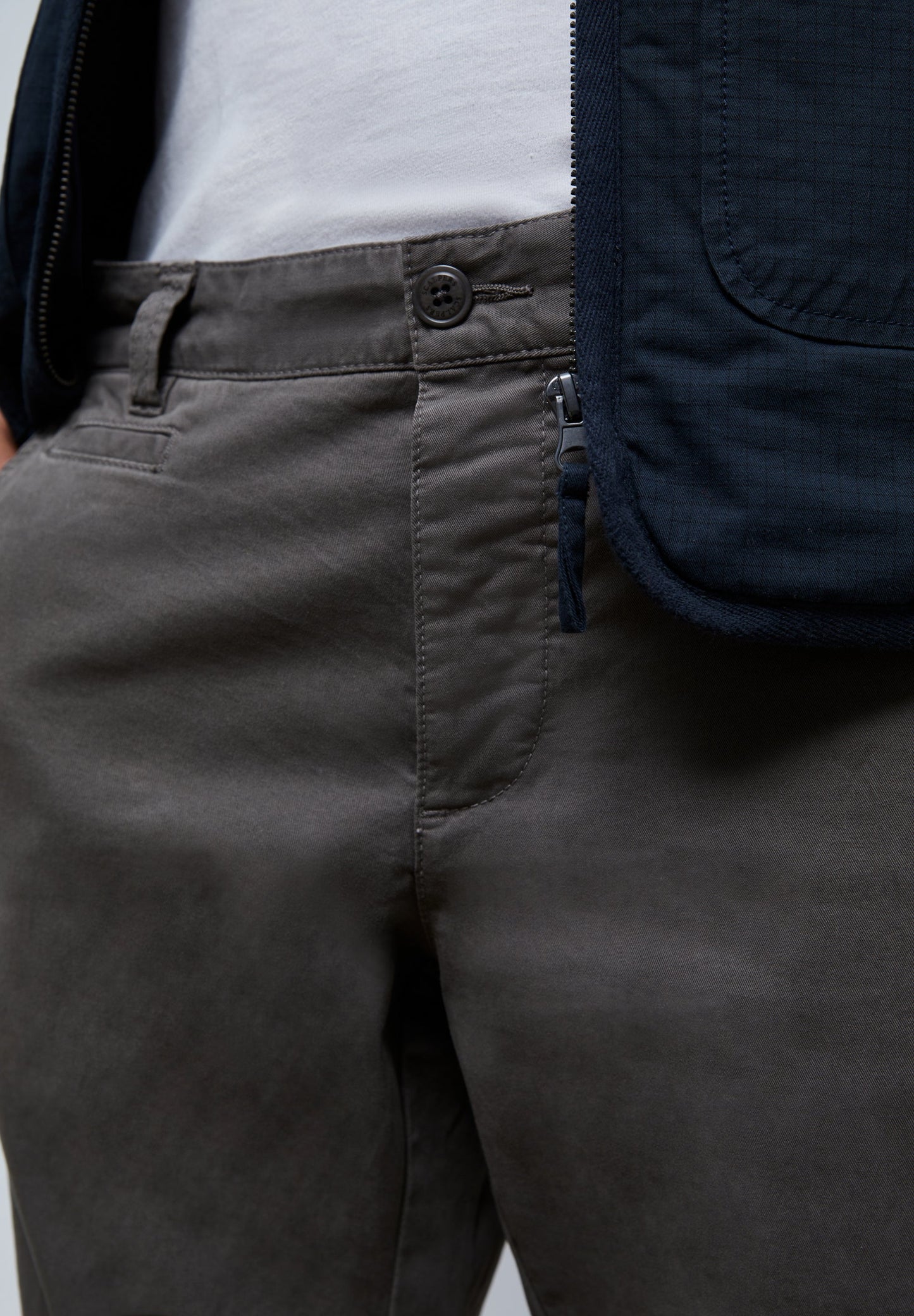 PANTALÓN CHINO CASUAL