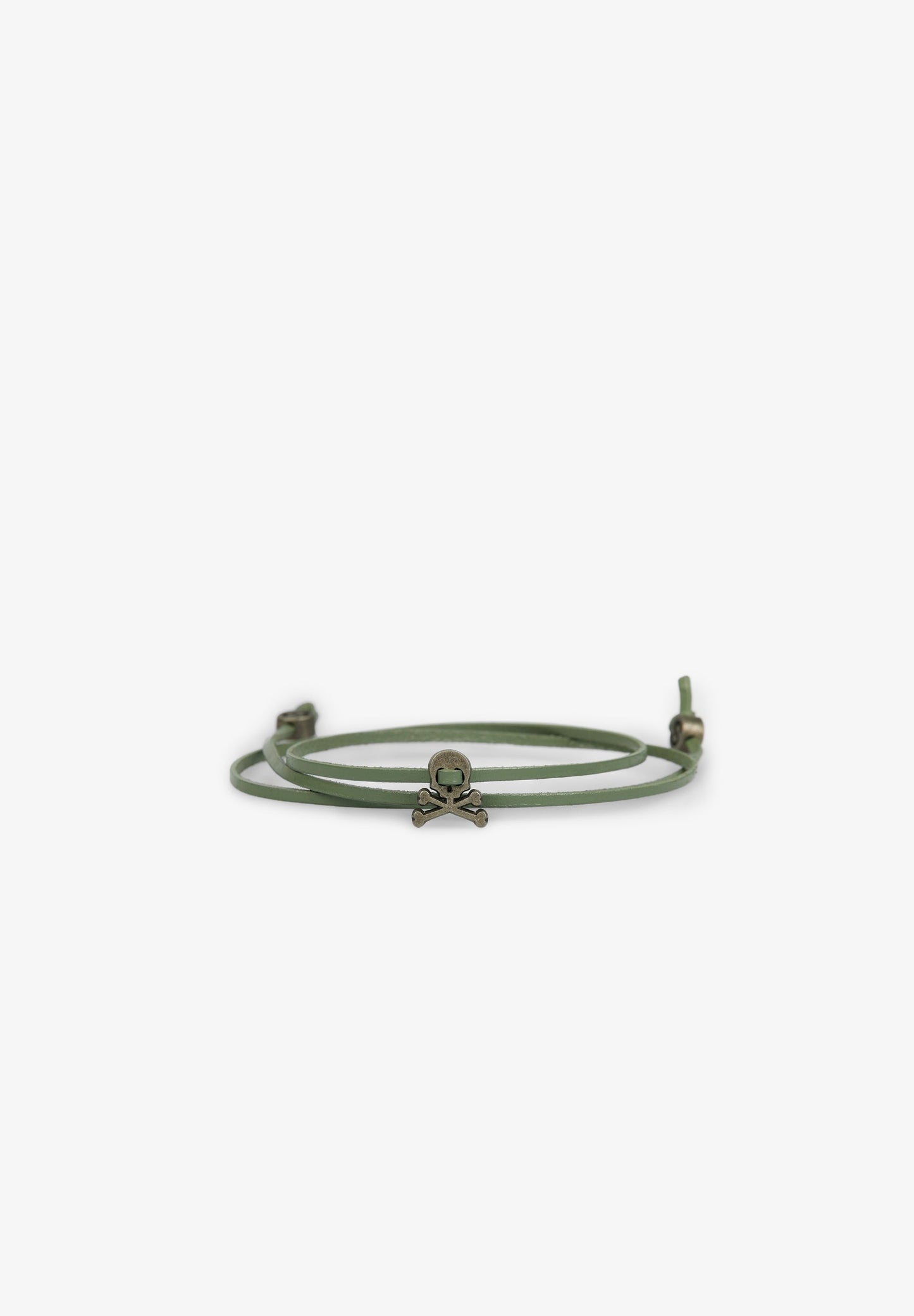 PULSERA CALAVERA CORDÓN PIEL