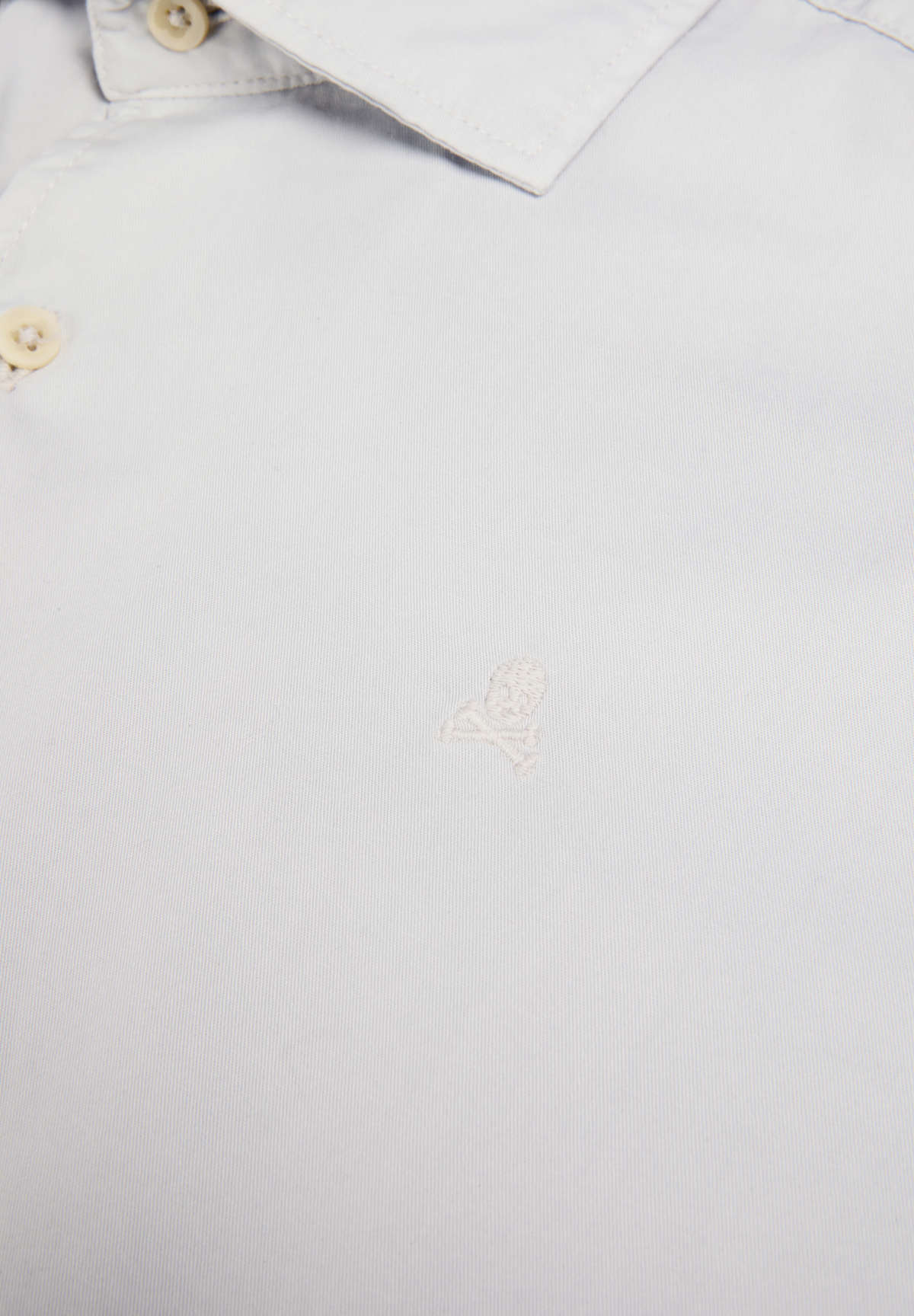 CAMISA CALAVERA BORDADA TONO