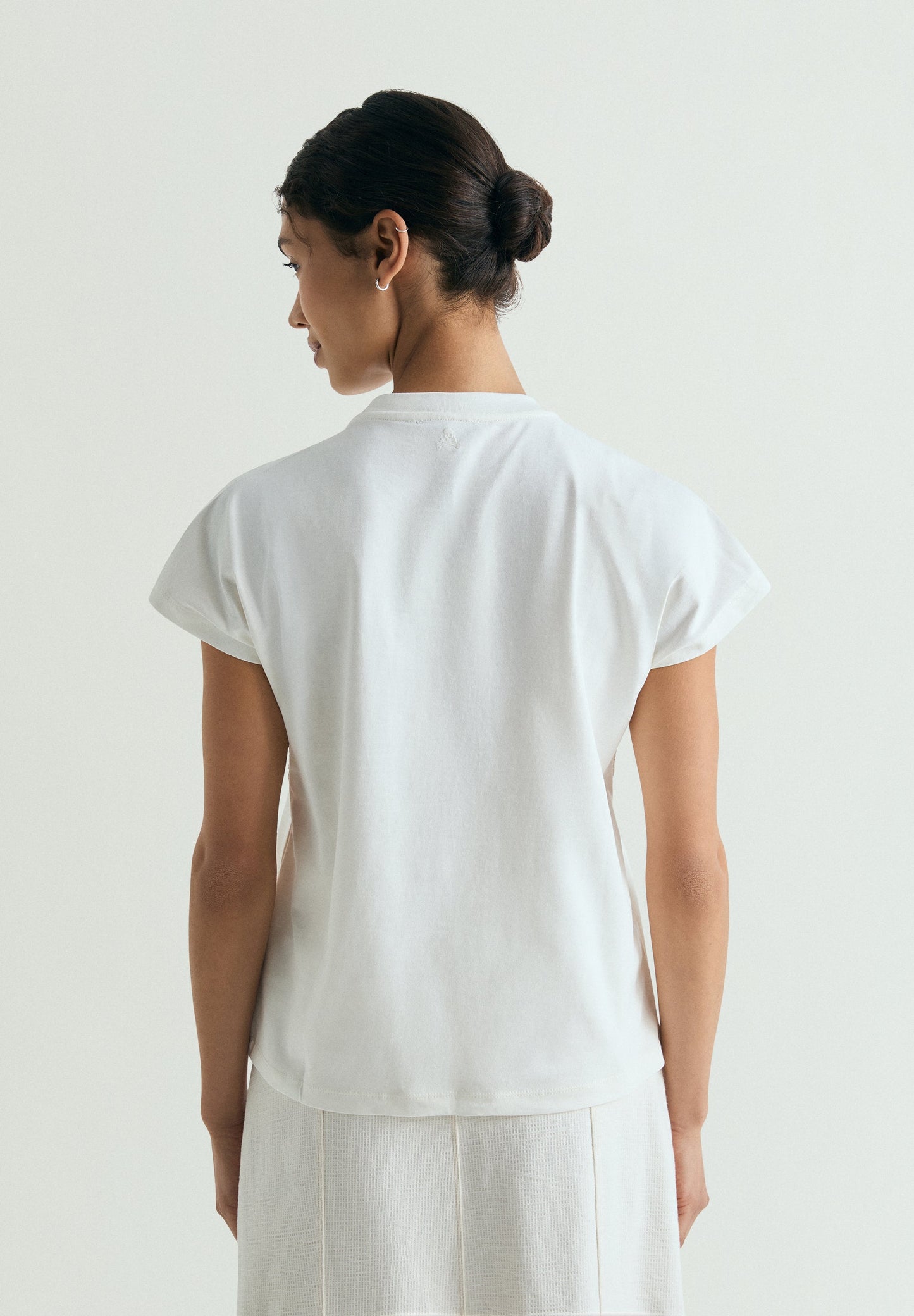 CAMISETA DETALLE CROCHET