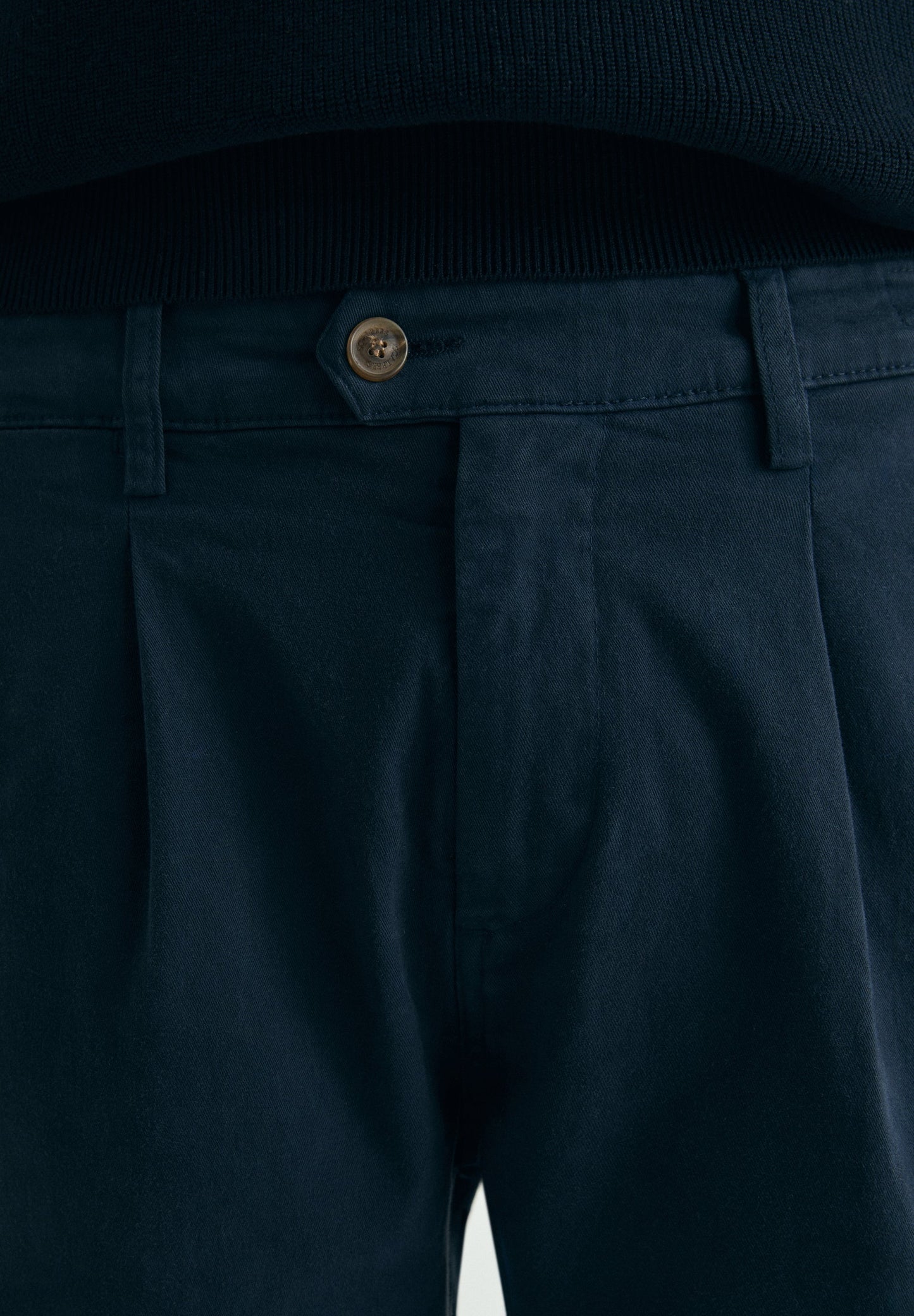 PANTALÓN PINZAS RELAXED FIT