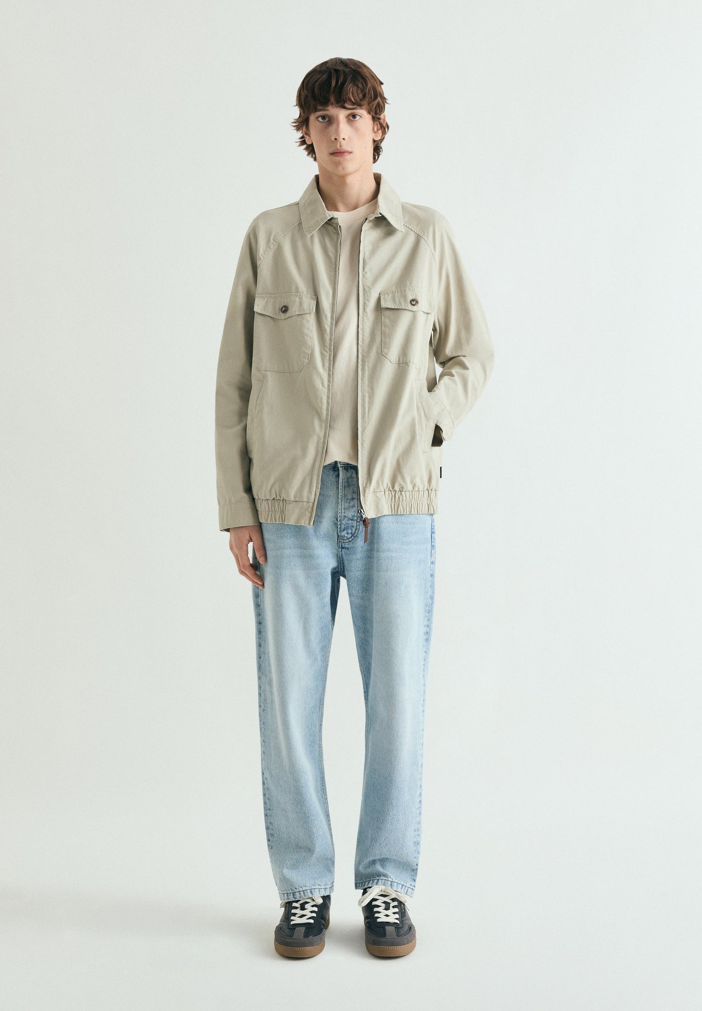 CAZADORA BOMBER MANGAS RANGLÁN
