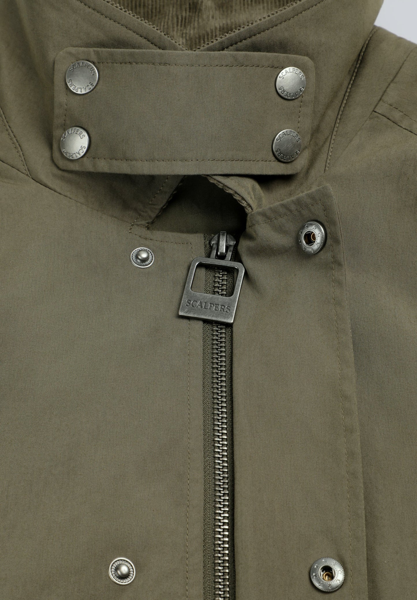 CHAQUETA BOXY CUELLO PANA