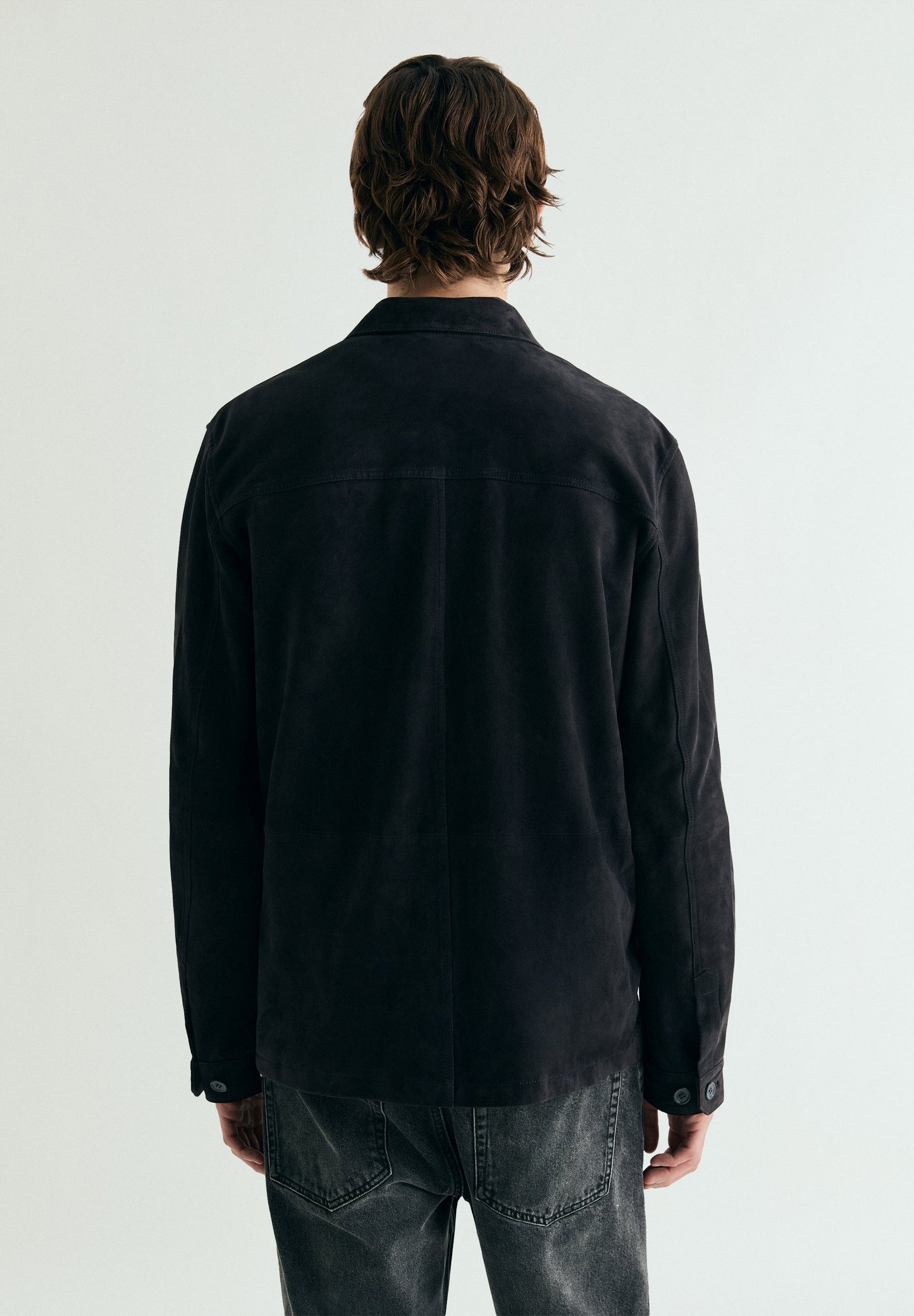 SOBRECAMISA DE ANTE CON BOLSILLOS