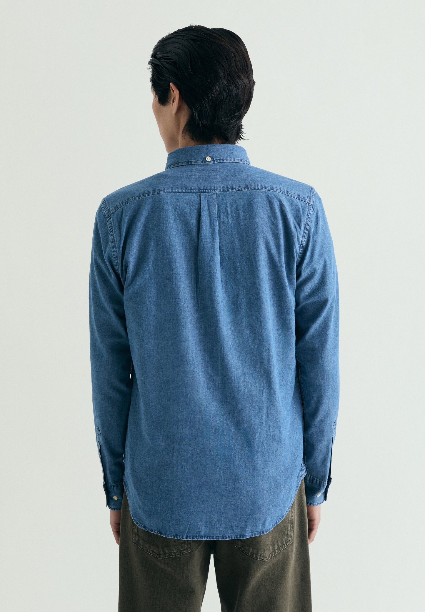 CAMISA DENIM BORDADA CONTRASTE
