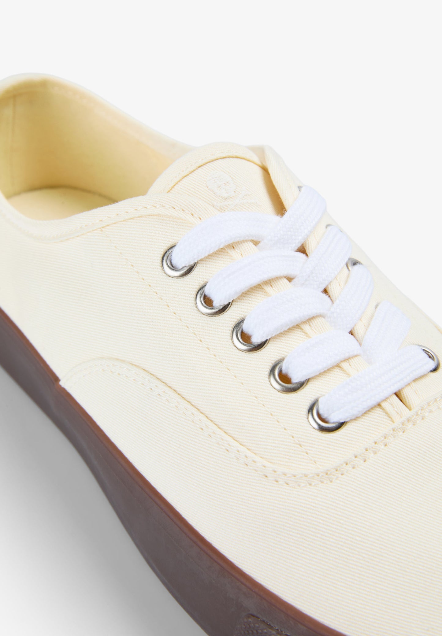 ZAPATILLA CANVAS LOW CUT