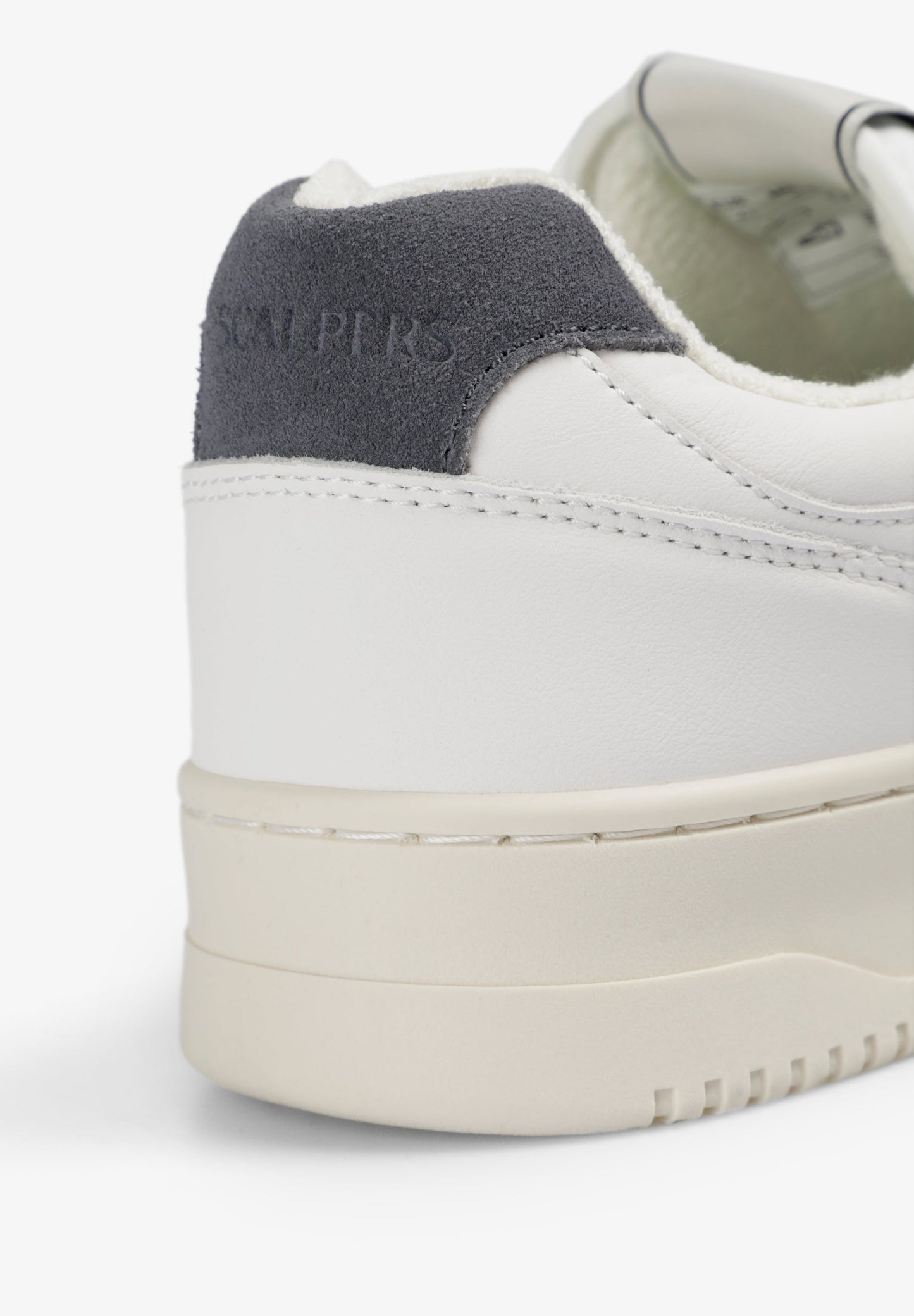 SNEAKERS CUERO CALAVERA