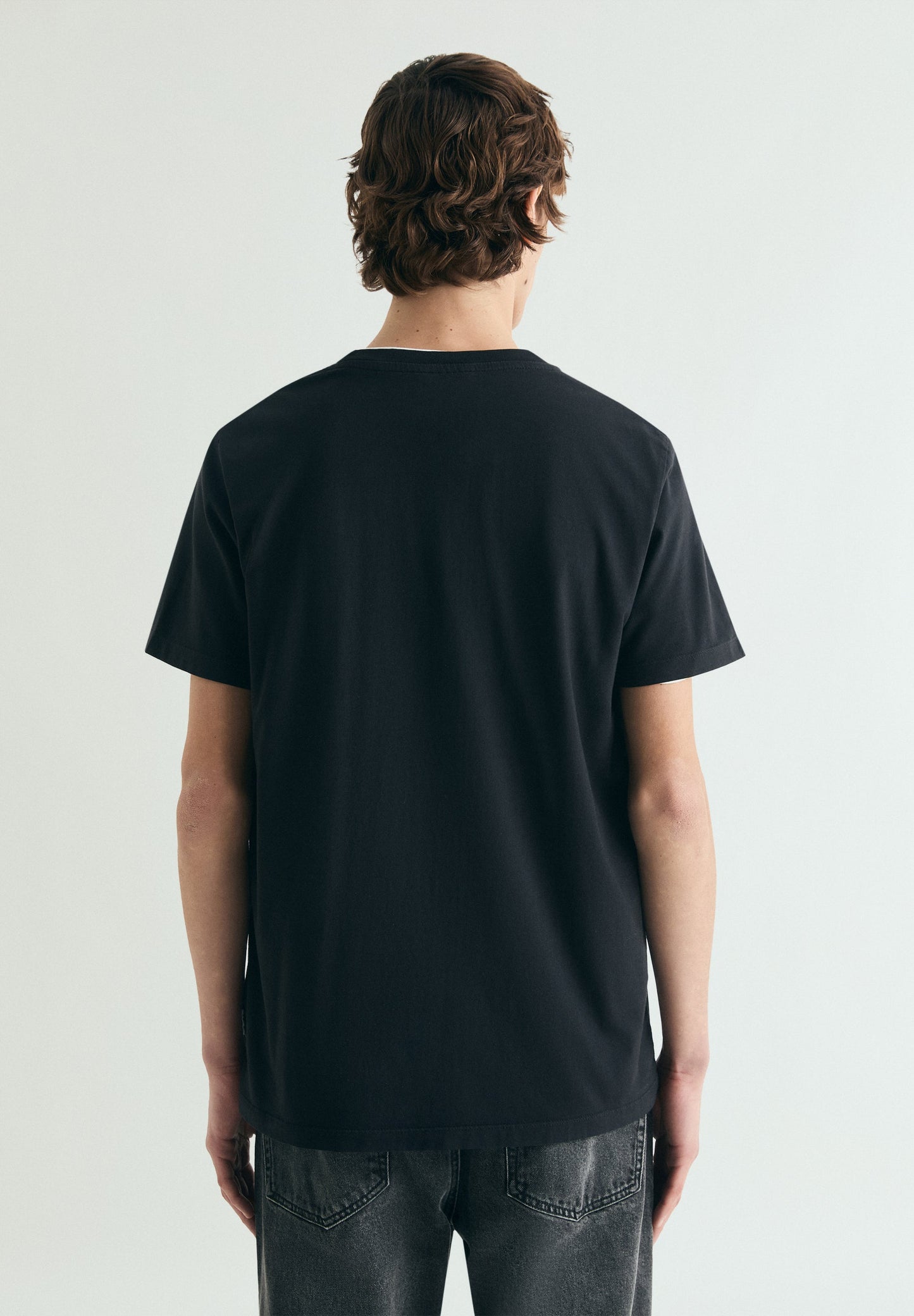 CAMISETA BORDADA EFECTO WASHED