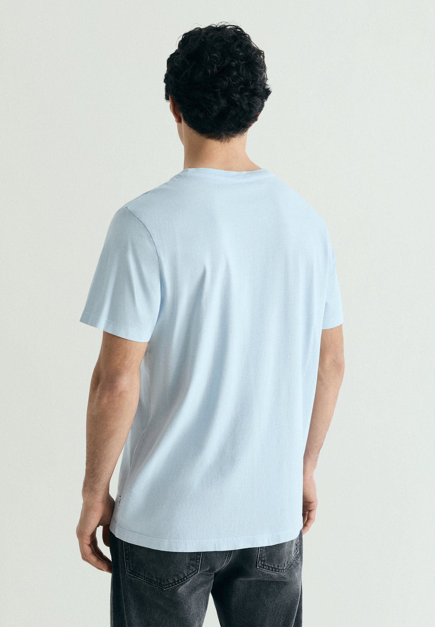 CAMISETA BORDADA EFECTO WASHED