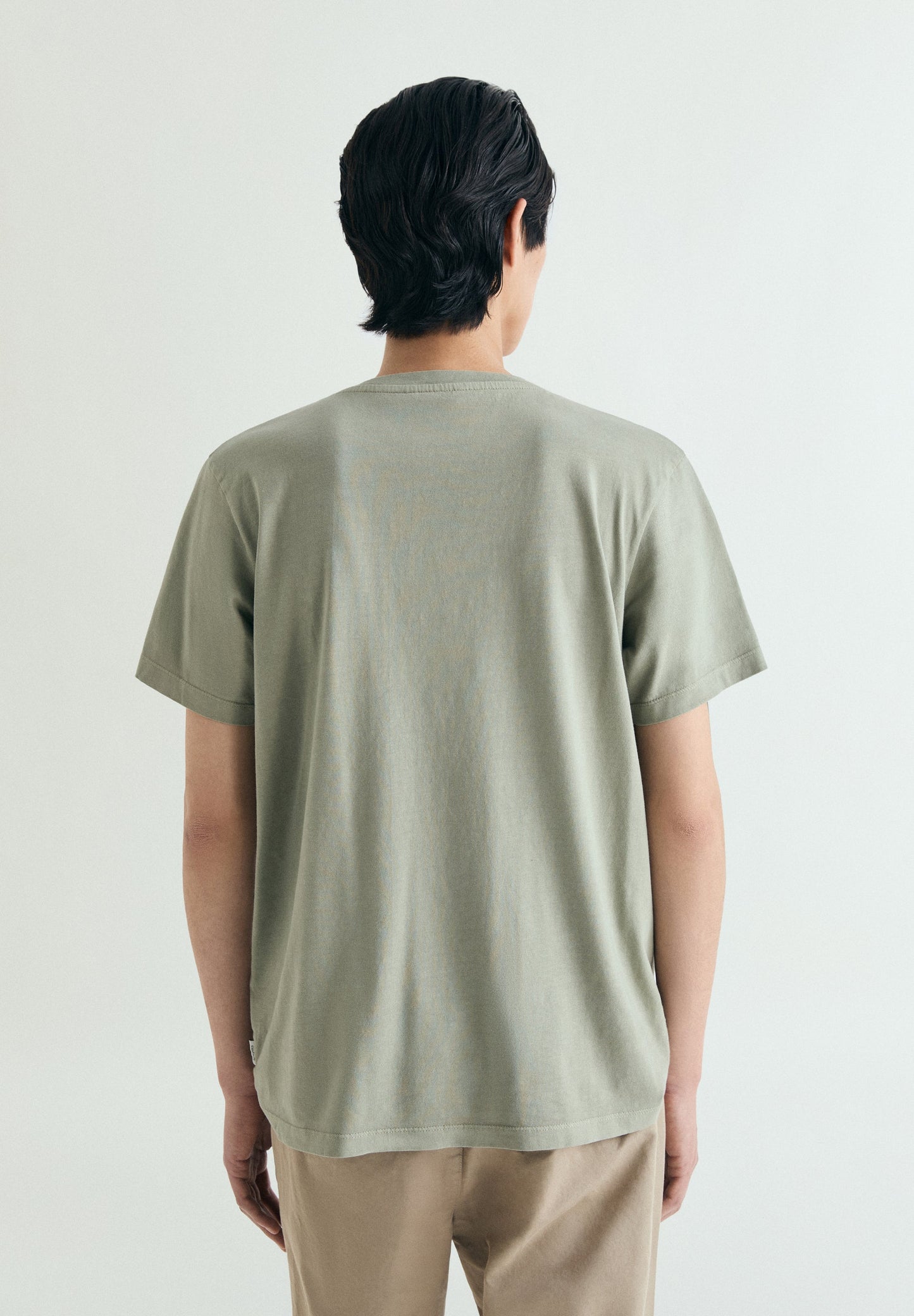 CAMISETA BORDADA EFECTO WASHED