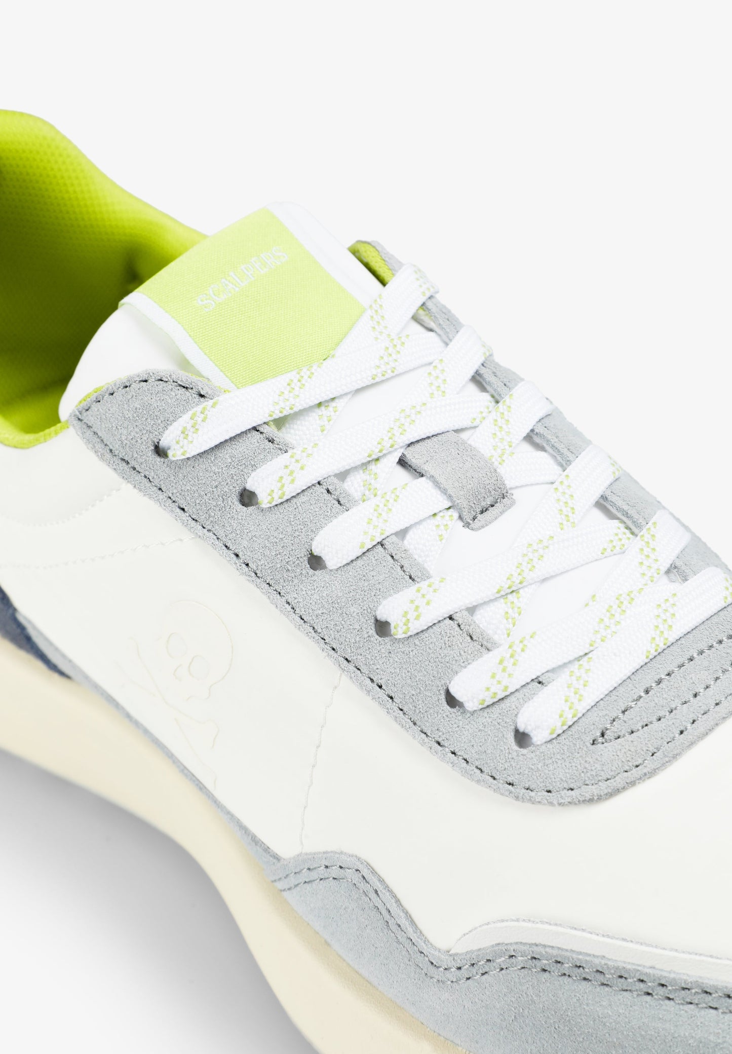 SNEAKERS CALAVERA PIEL