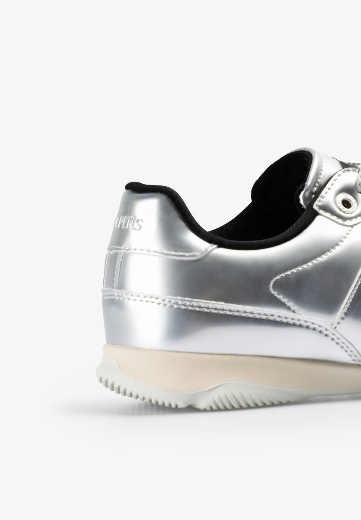 ZAPATILLAS DEPORTIVAS METALIZADAS