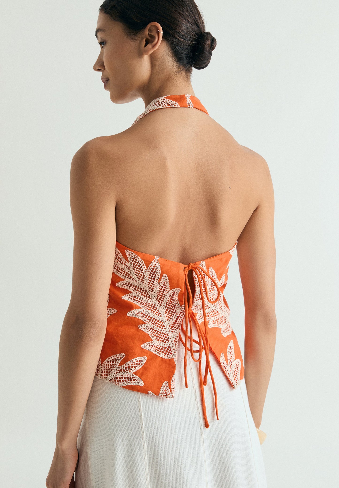 TOP HALTER BORDADOS