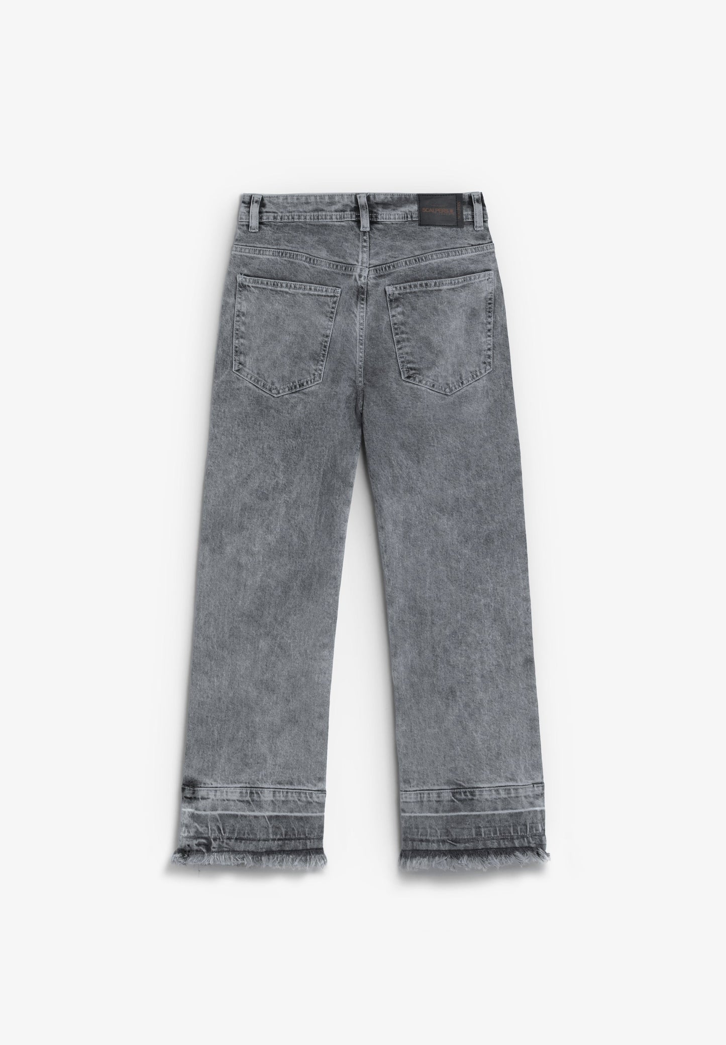 JEANS EFECTO LAVADO DESFLECADOS