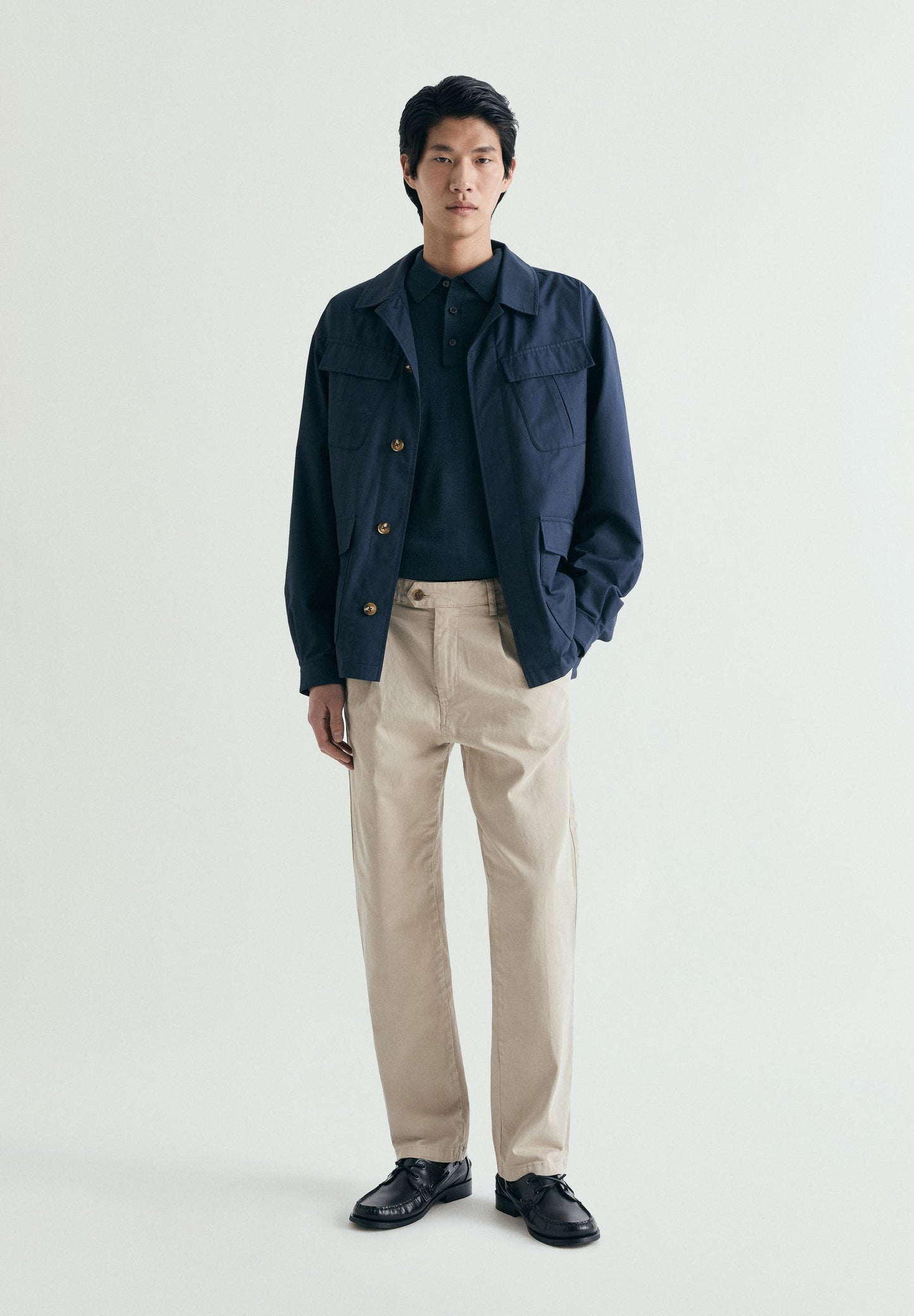 PANTALÓN CHINO PINZAS