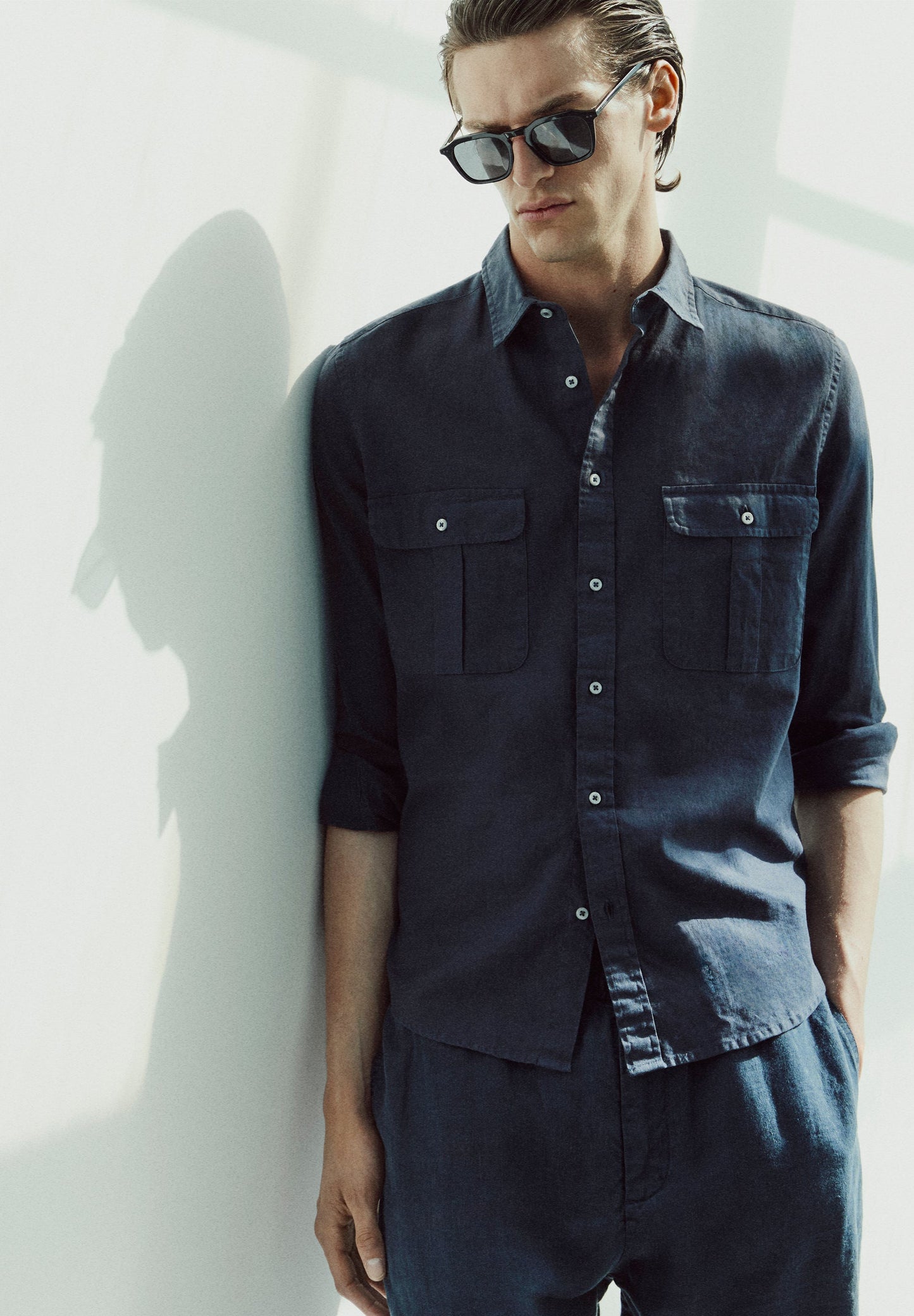 CAMISA LINO BOLSILLOS
