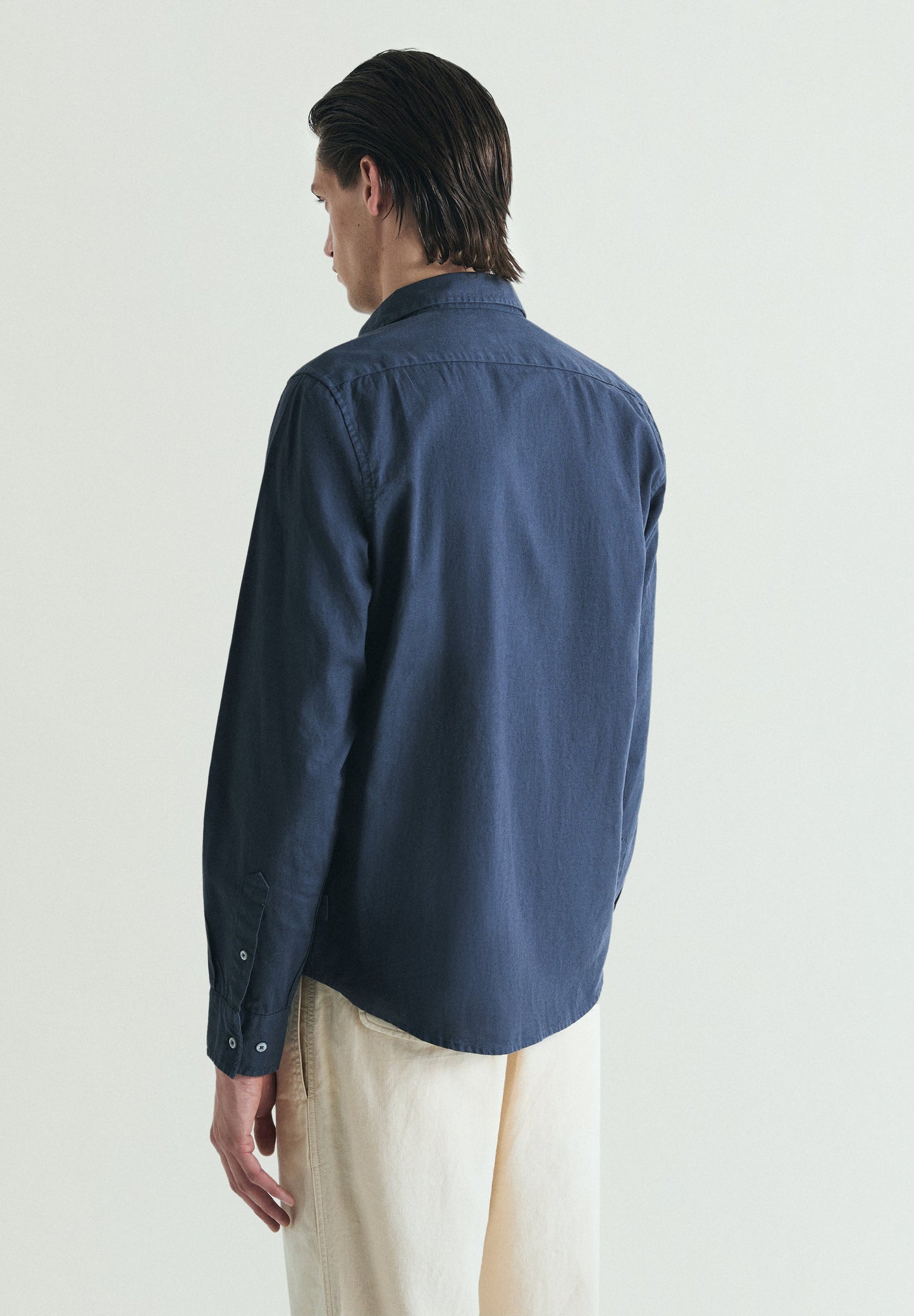 CAMISA LINO BOLSILLOS