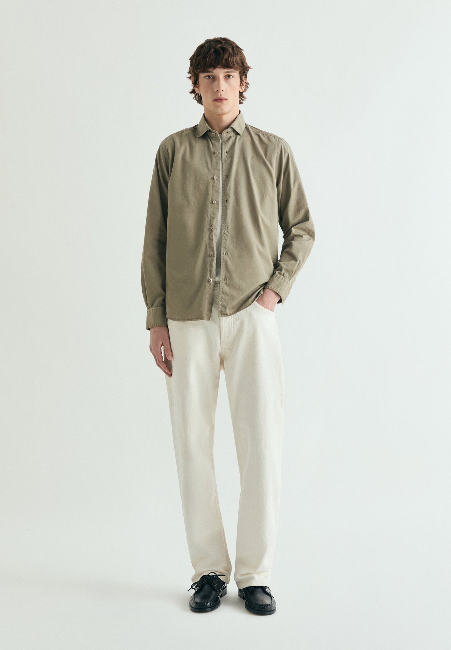 CAMISA REGULAR FIT BORDADA