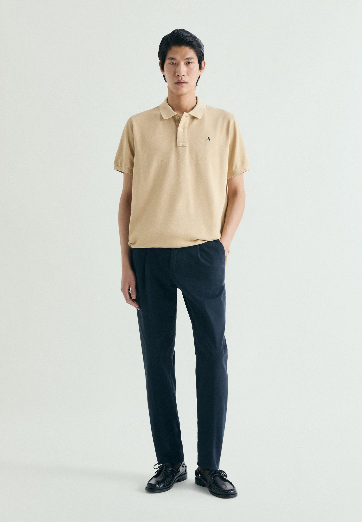 POLO DE PIQUÉ BORDADO CONTRASTE